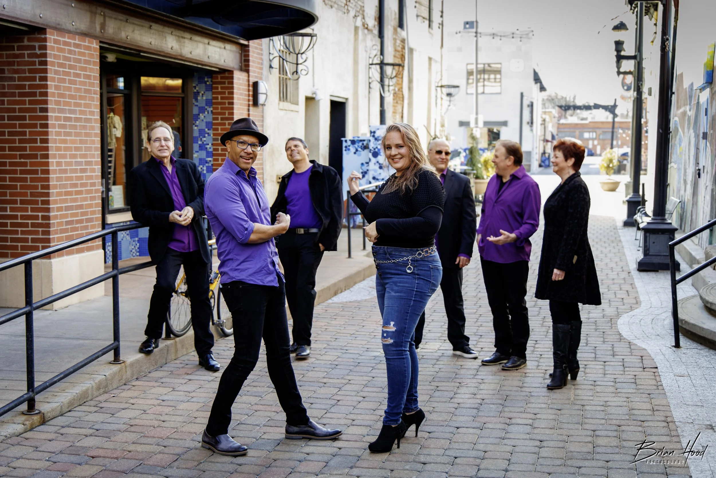 Altitude Groove - S&G Pointing Back at Band.jpg