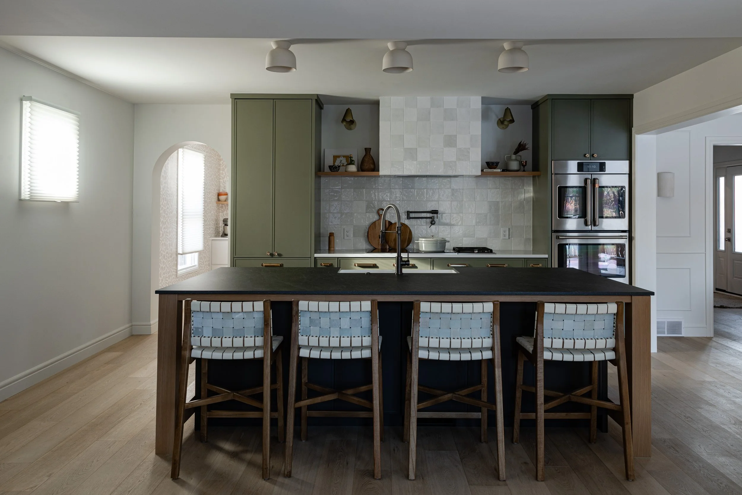 Winnipeg residential kitchen by Canvas Design Studio