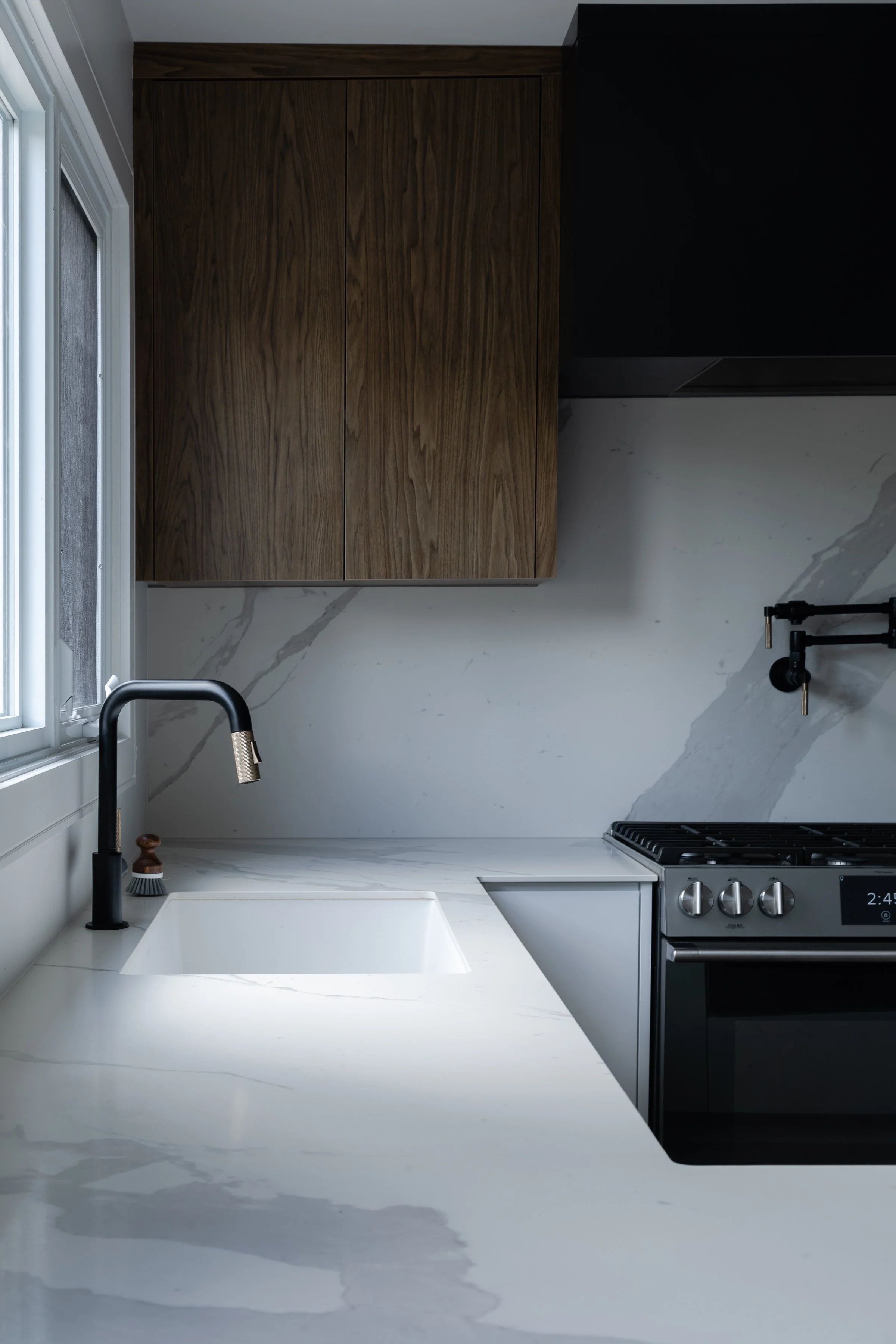 Winnipeg residential kitchen by Canvas Design Studio