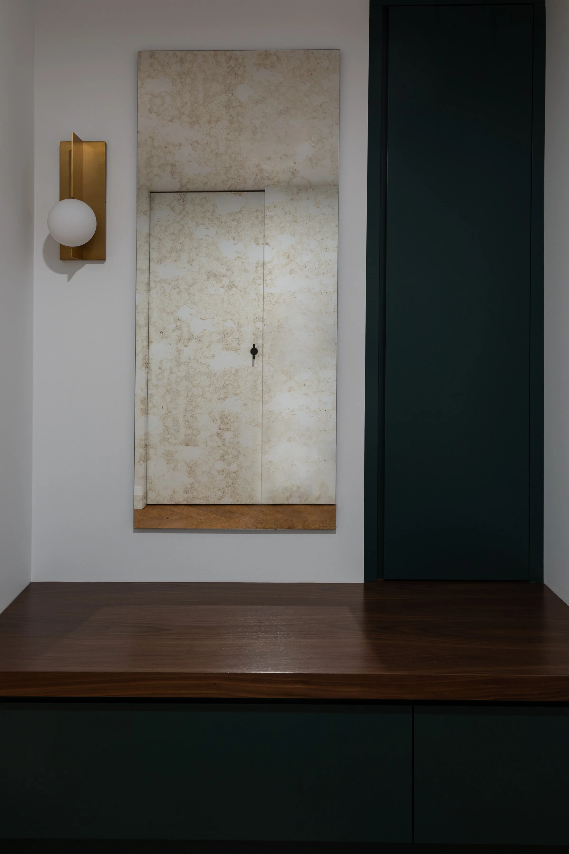 Winnipeg residential entrance by Canvas Design Studio