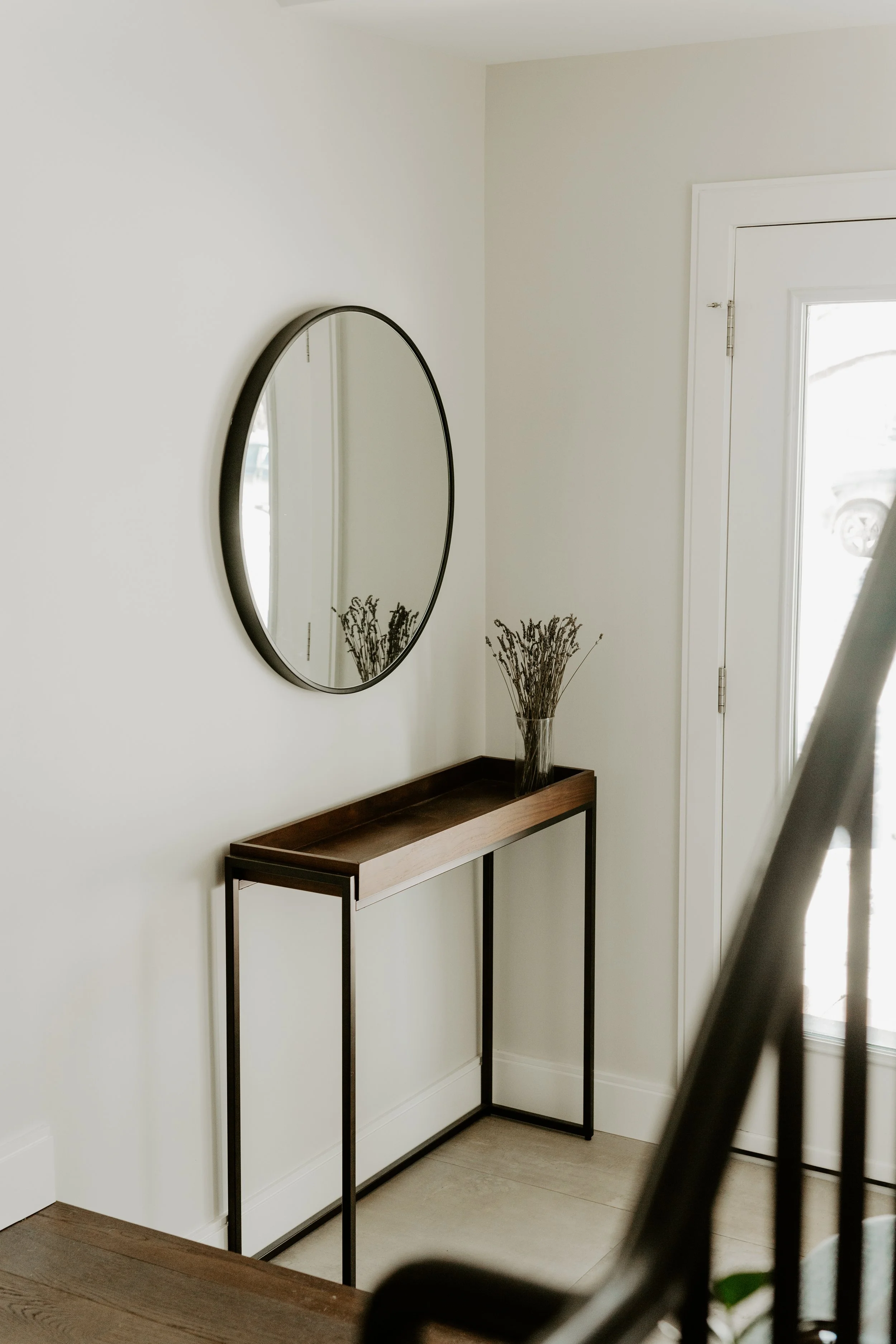 Winnipeg residential entrance by Canvas Design Studio