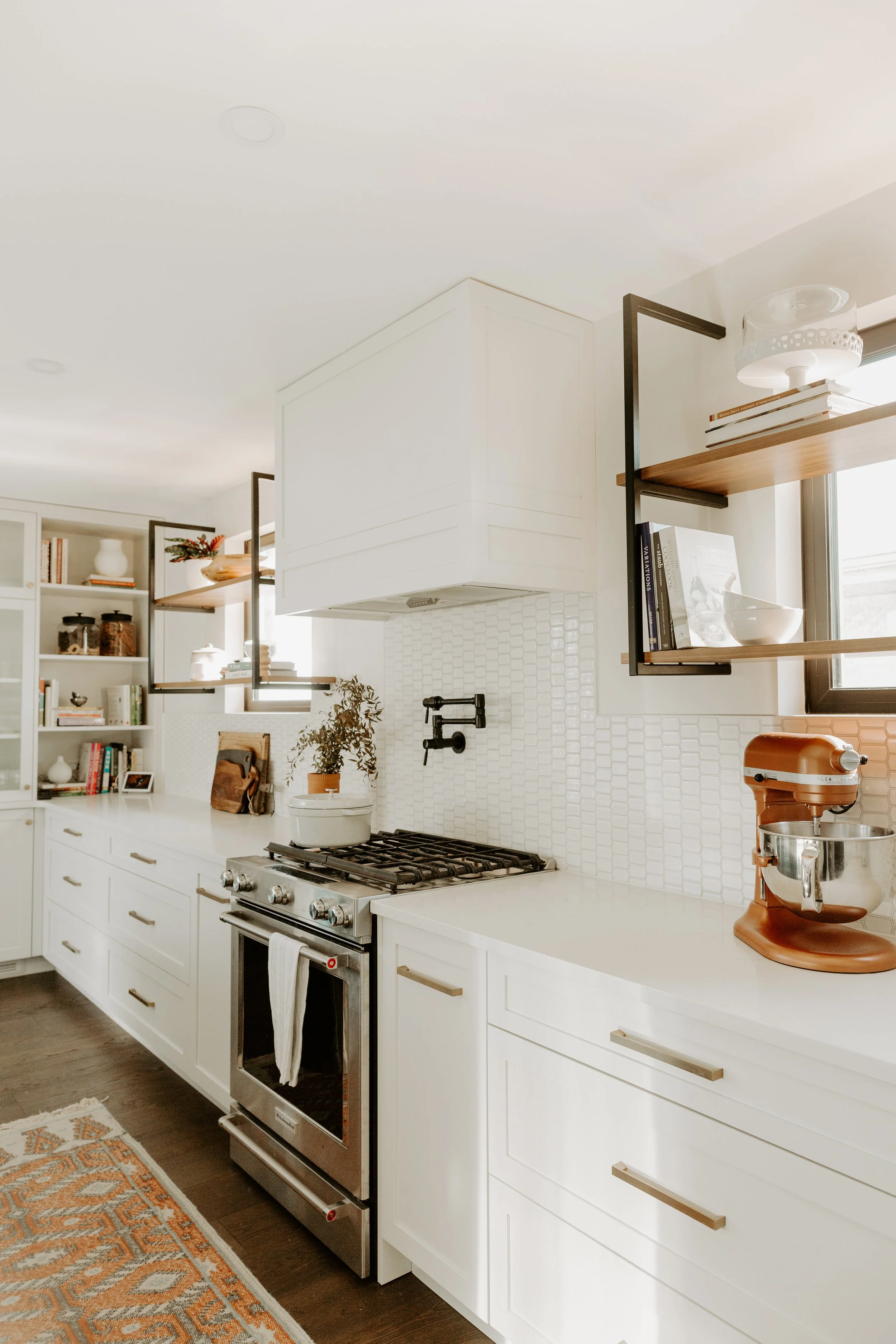 Winnipeg residential kitchen by Canvas Design Studio