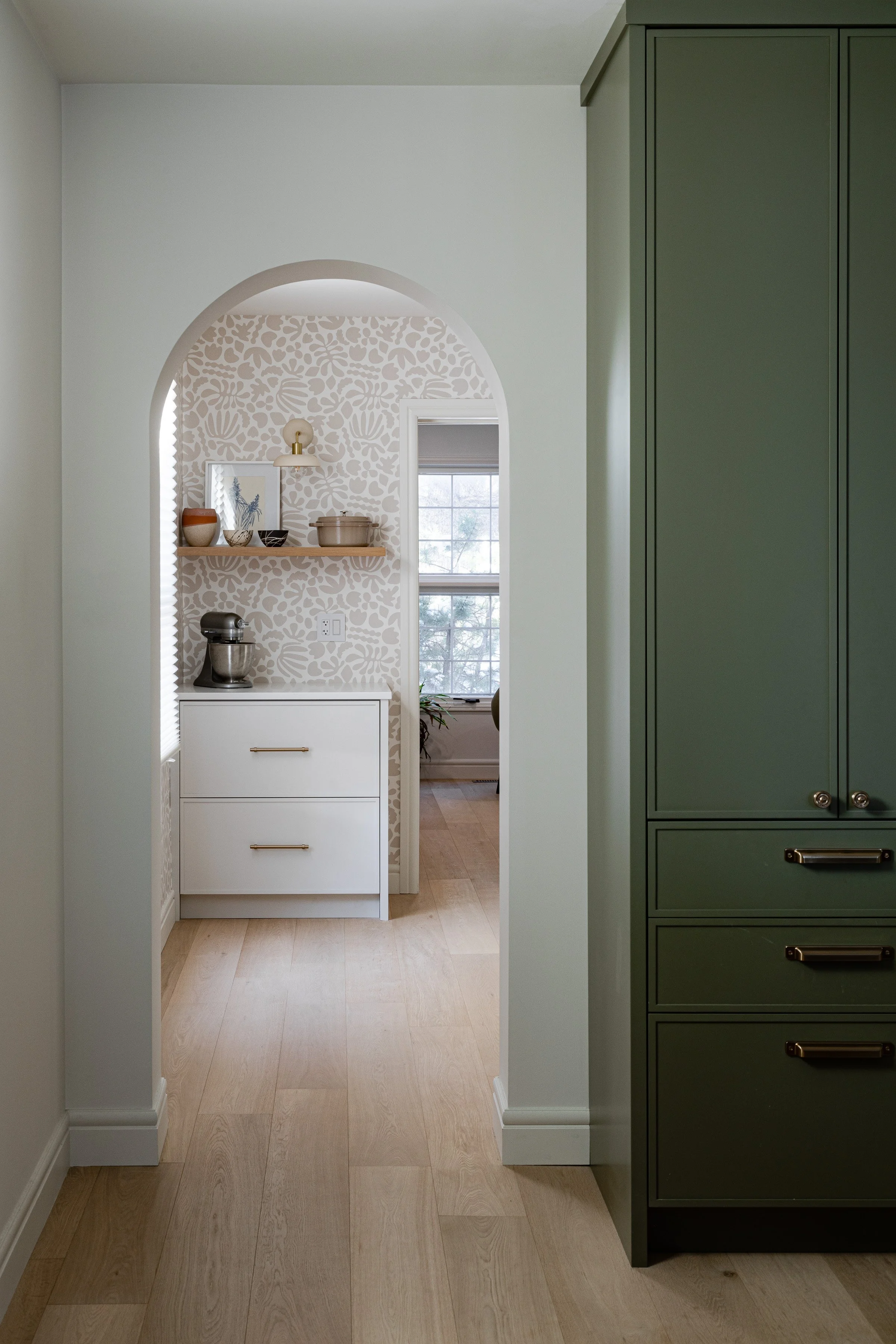 Winnipeg residential kitchen pantry by Canvas Design Studio