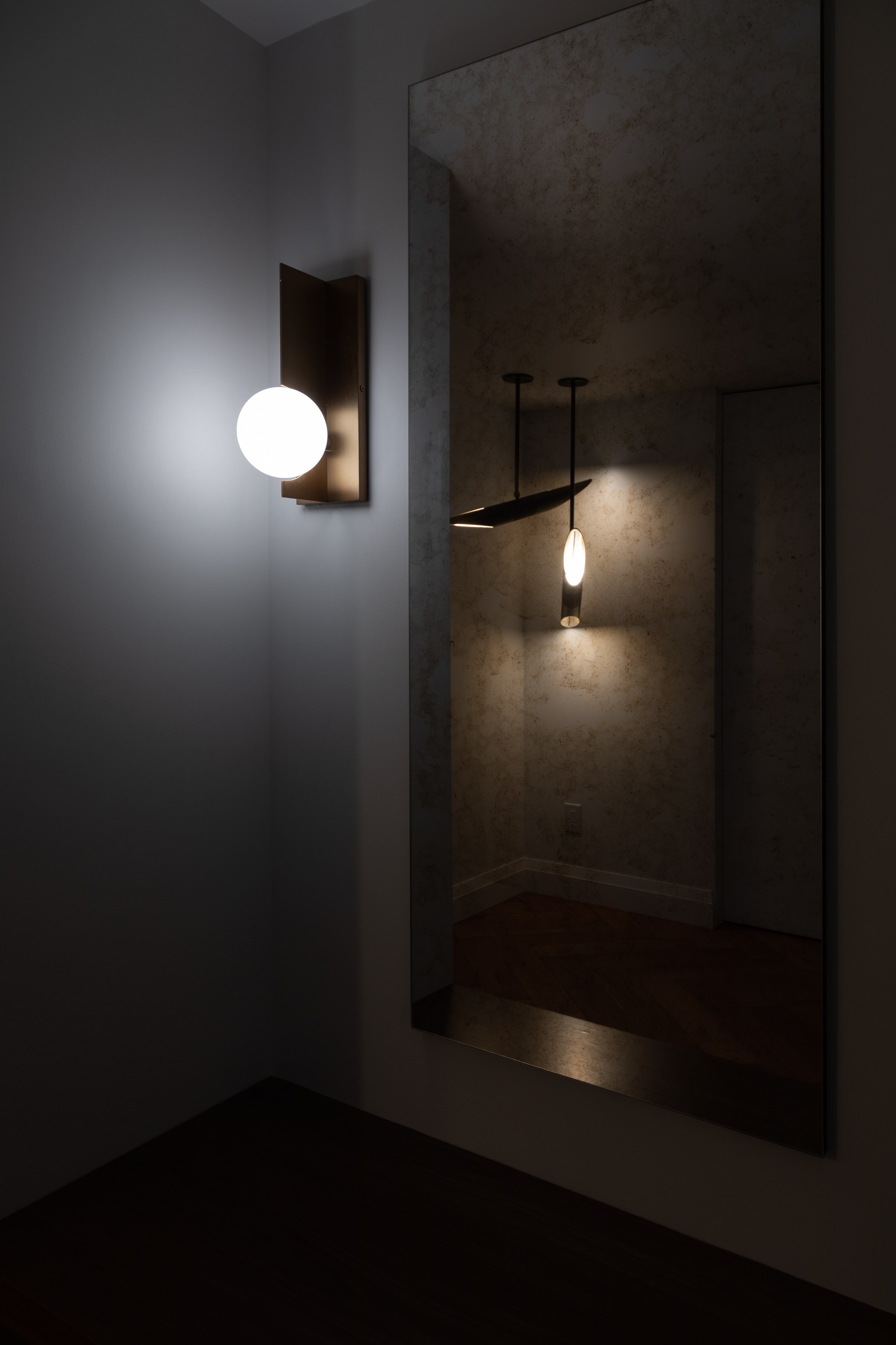 Winnipeg residential entrance by Canvas Design Studio