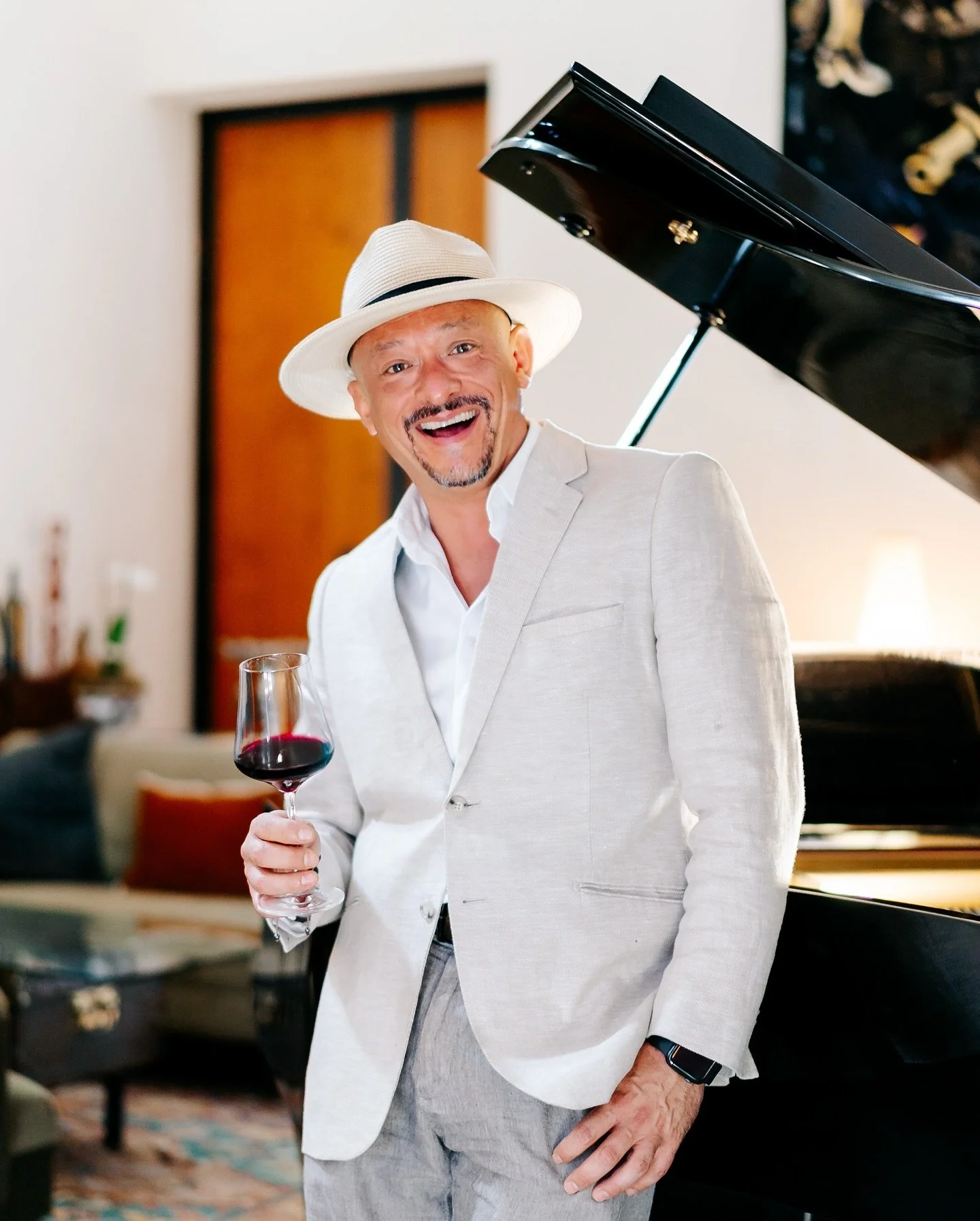 Photographing Miguel was such a great experience. During our session, he introduced me to a variety of wines and shared fascinating insights about Mission Hill and the winemaking process. It was both fun and informative, and by the end I had a whole 