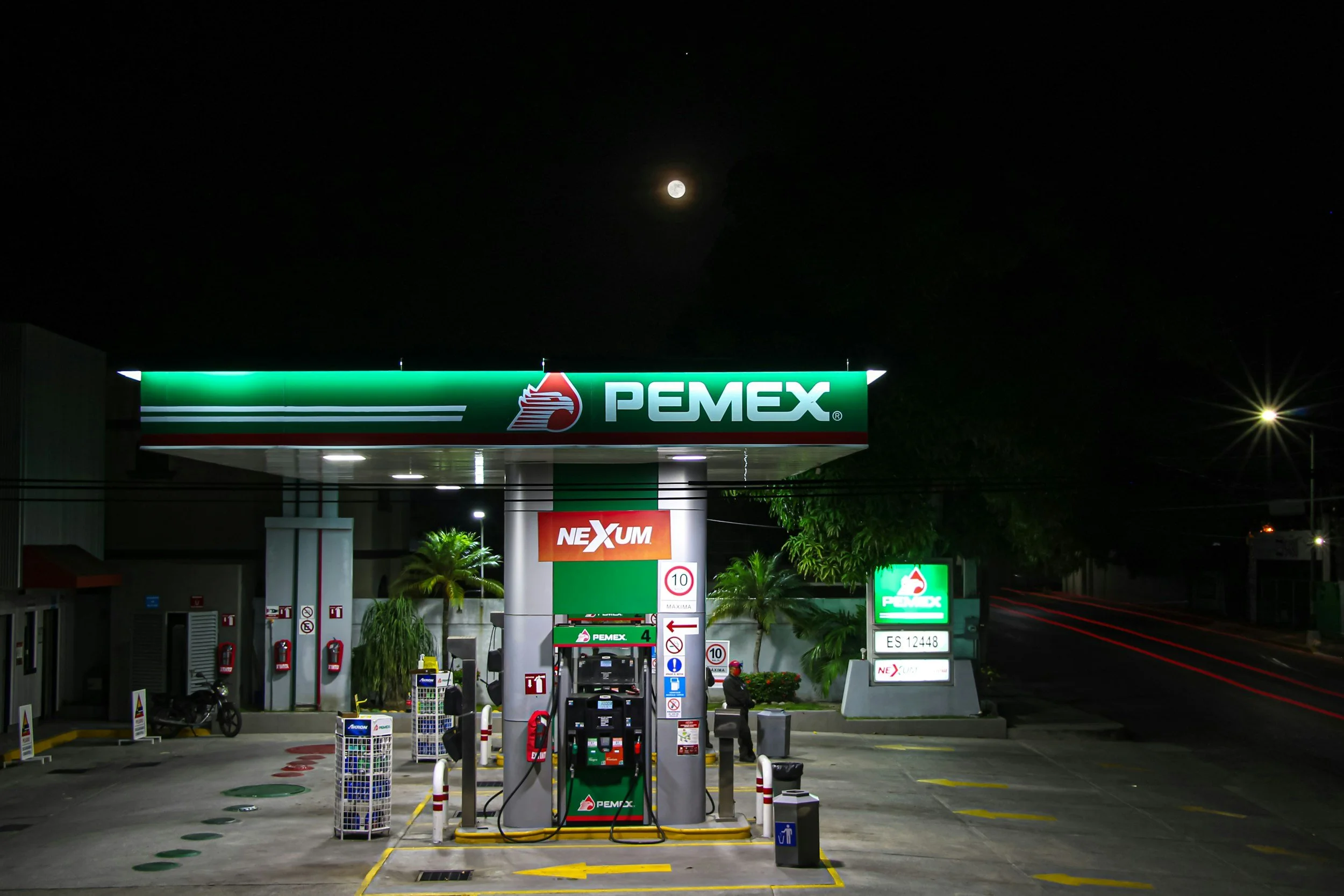 Fianzas para Contratos Pemex: Guía Completa 2026 (CNH + LOPSRM)