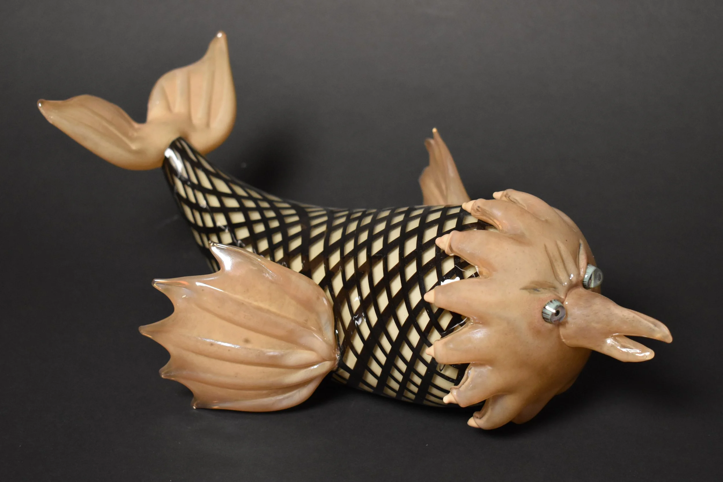 Ziphius
Hot sculpted glass
5” x 14” x 5” (H x L x D)
2019