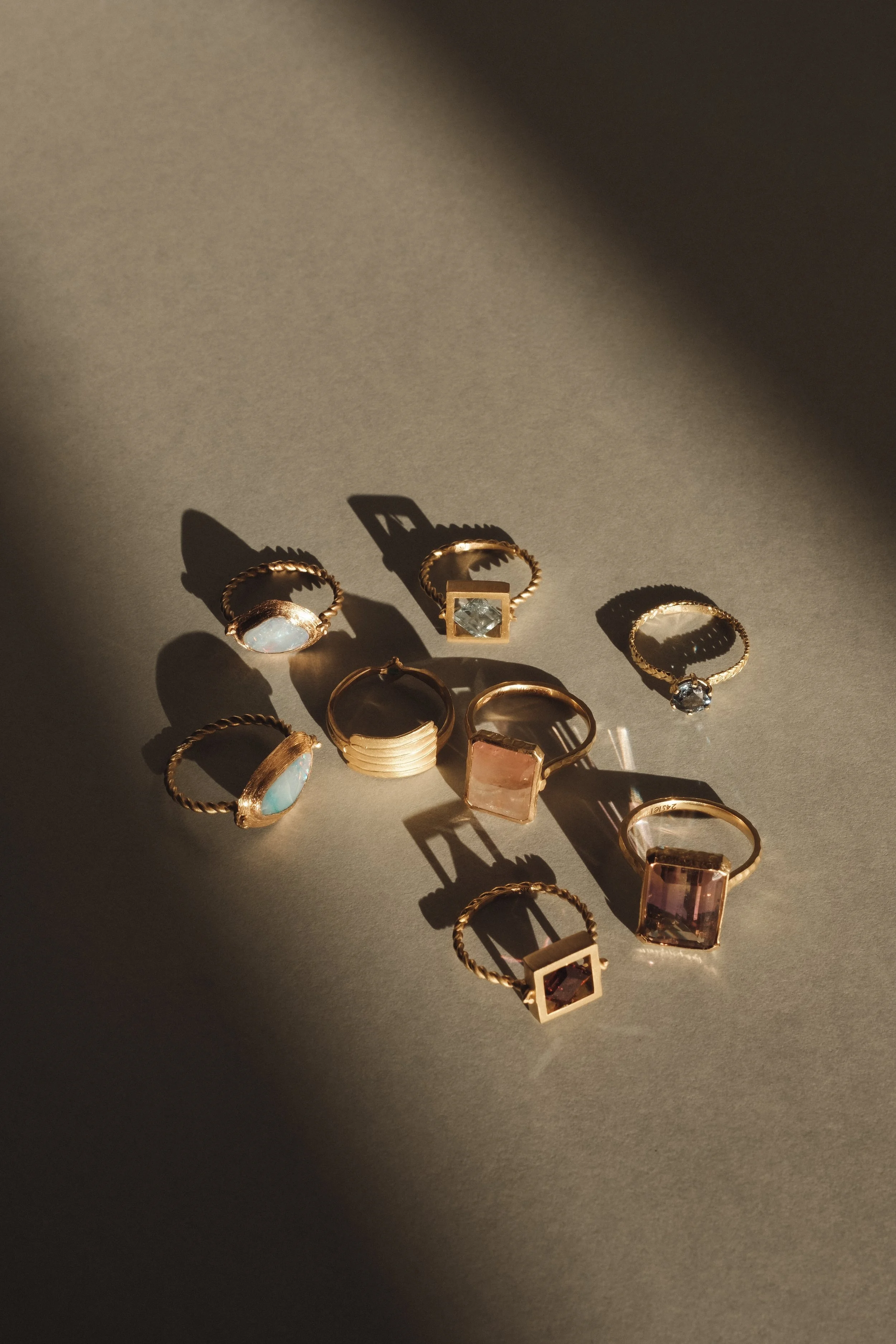 17:17 joaillerie, bijoux numérotés, série limitée, pierres précieuses ou semi-précieuses