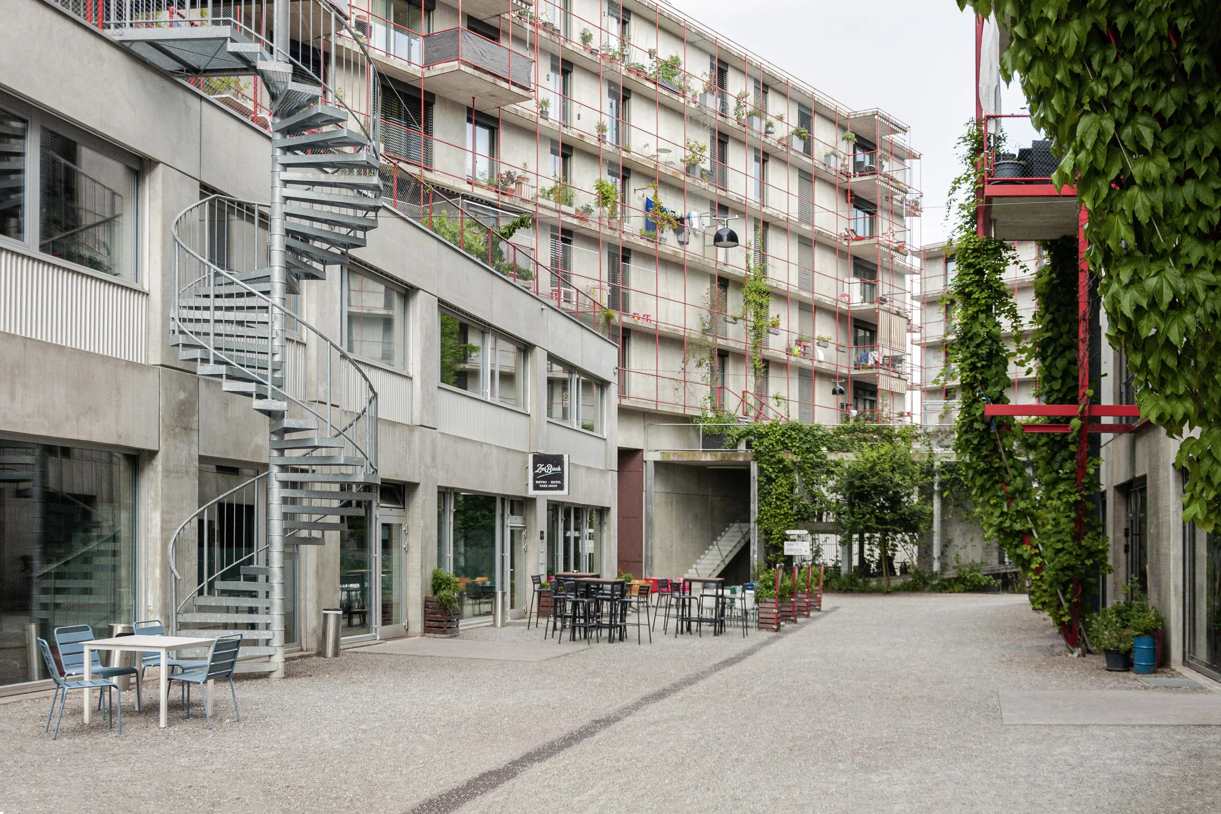 Siedlung Zwicky Süd Dübendorf, Schneider Studer Primas - Courtyard