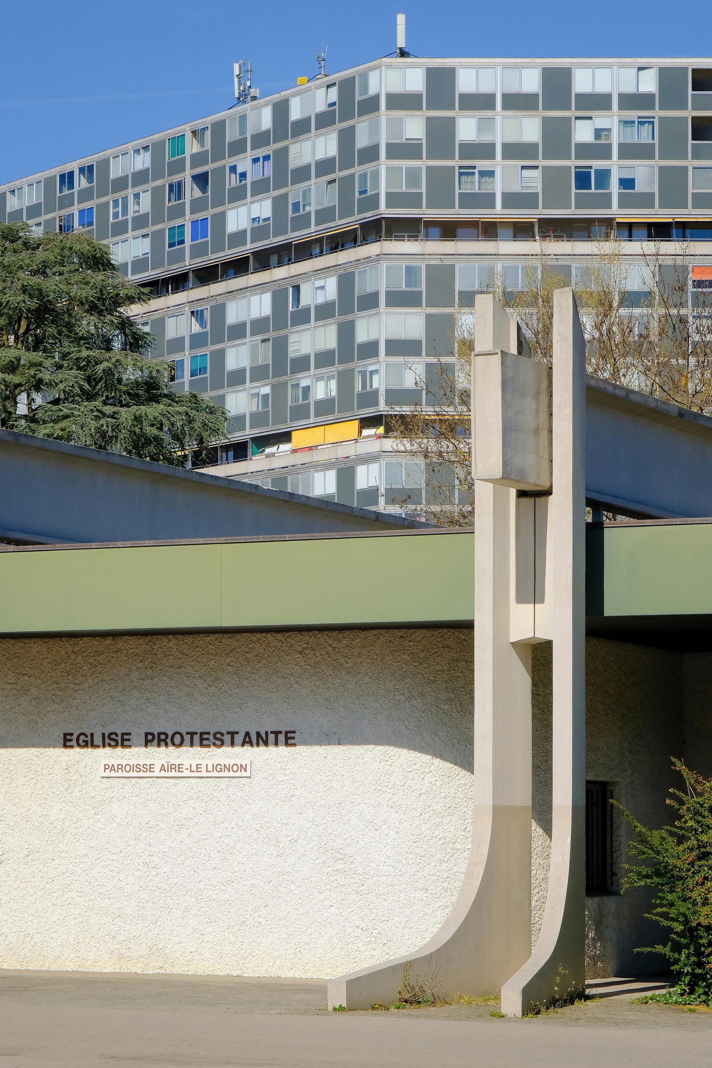 Le Lignon Geneva, George Addor - Church
