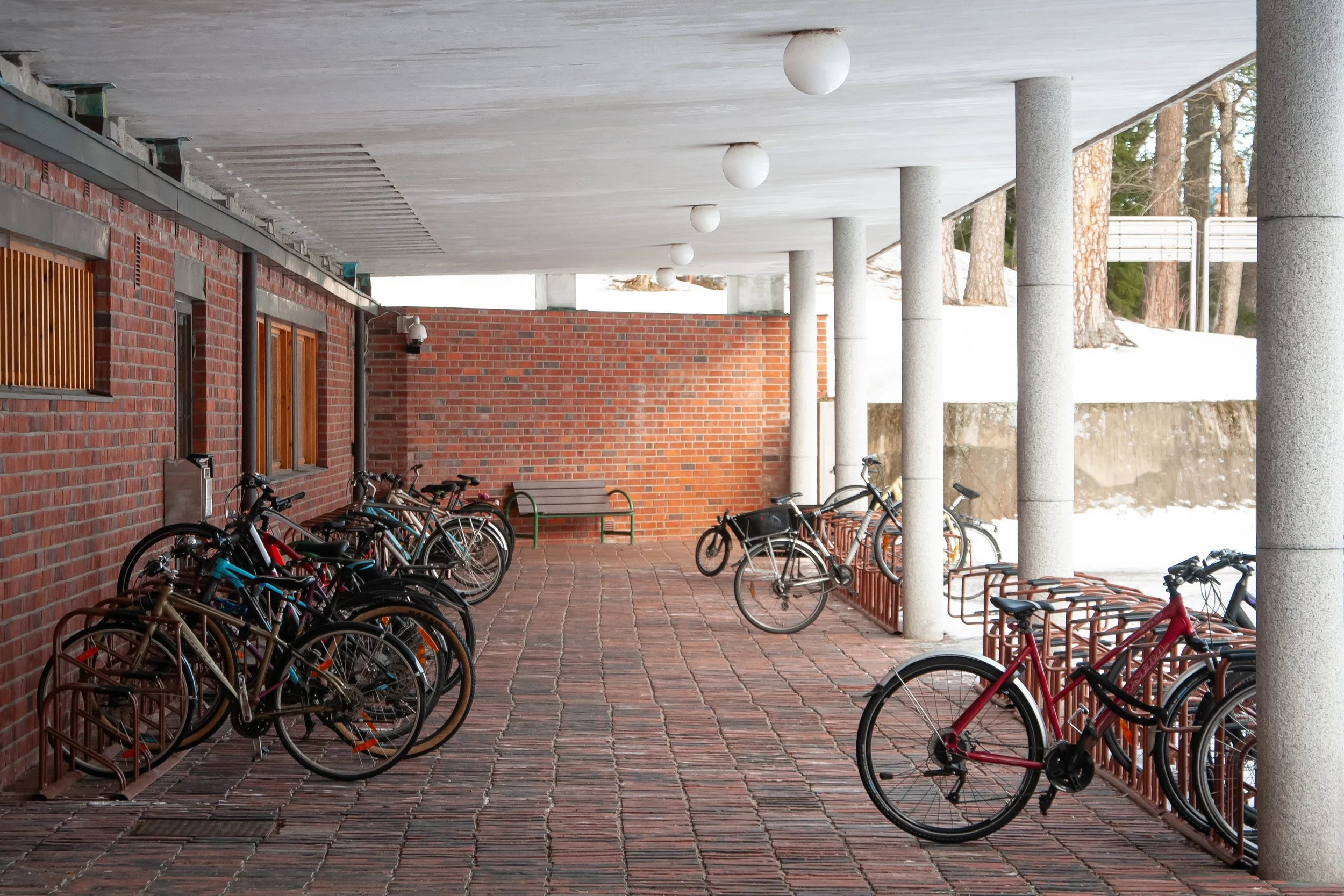 Jyväskylä University Campus, Alvar Aalto - Portico