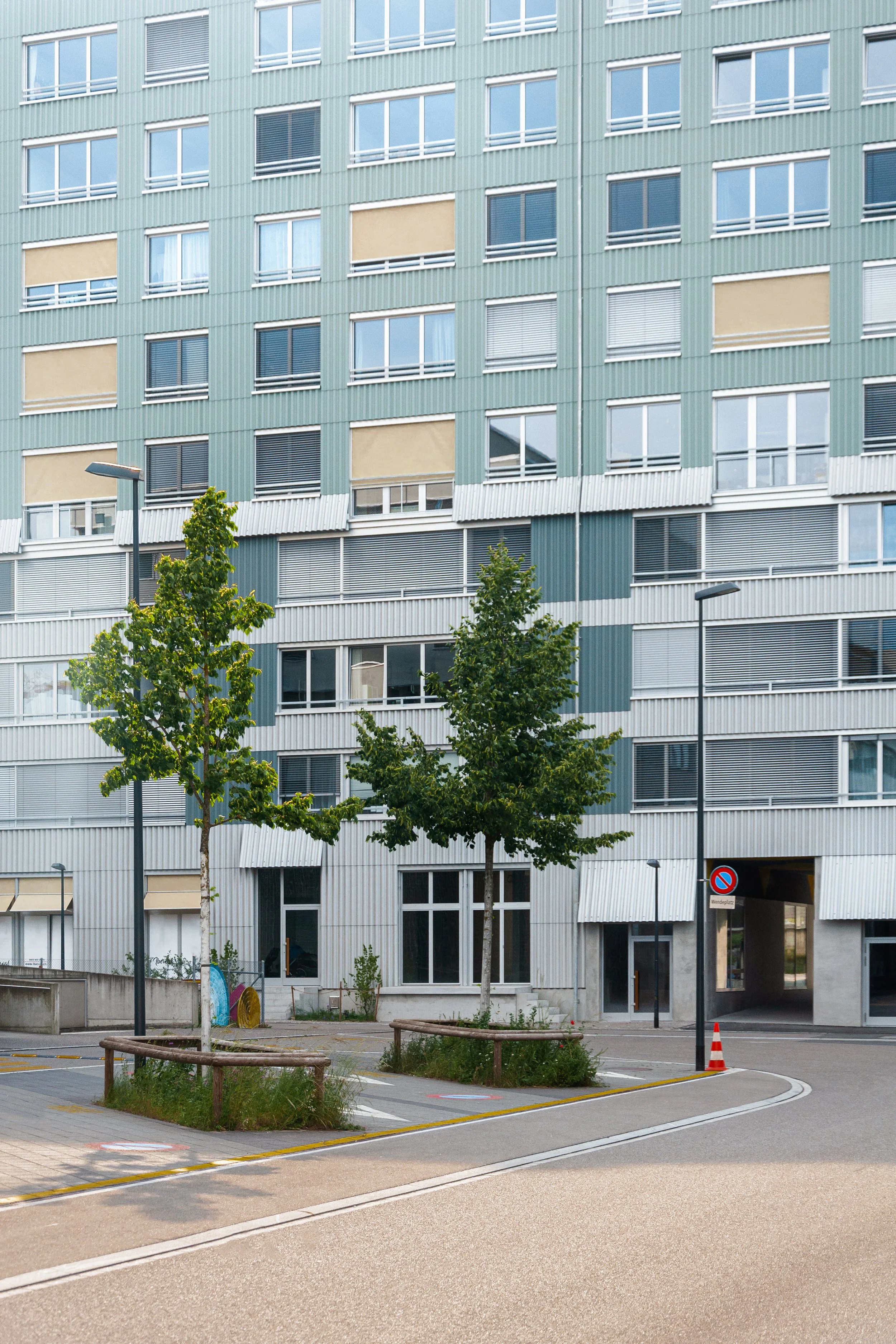 Hochbord Westhof Dübendorf, Conen Sigl - Street