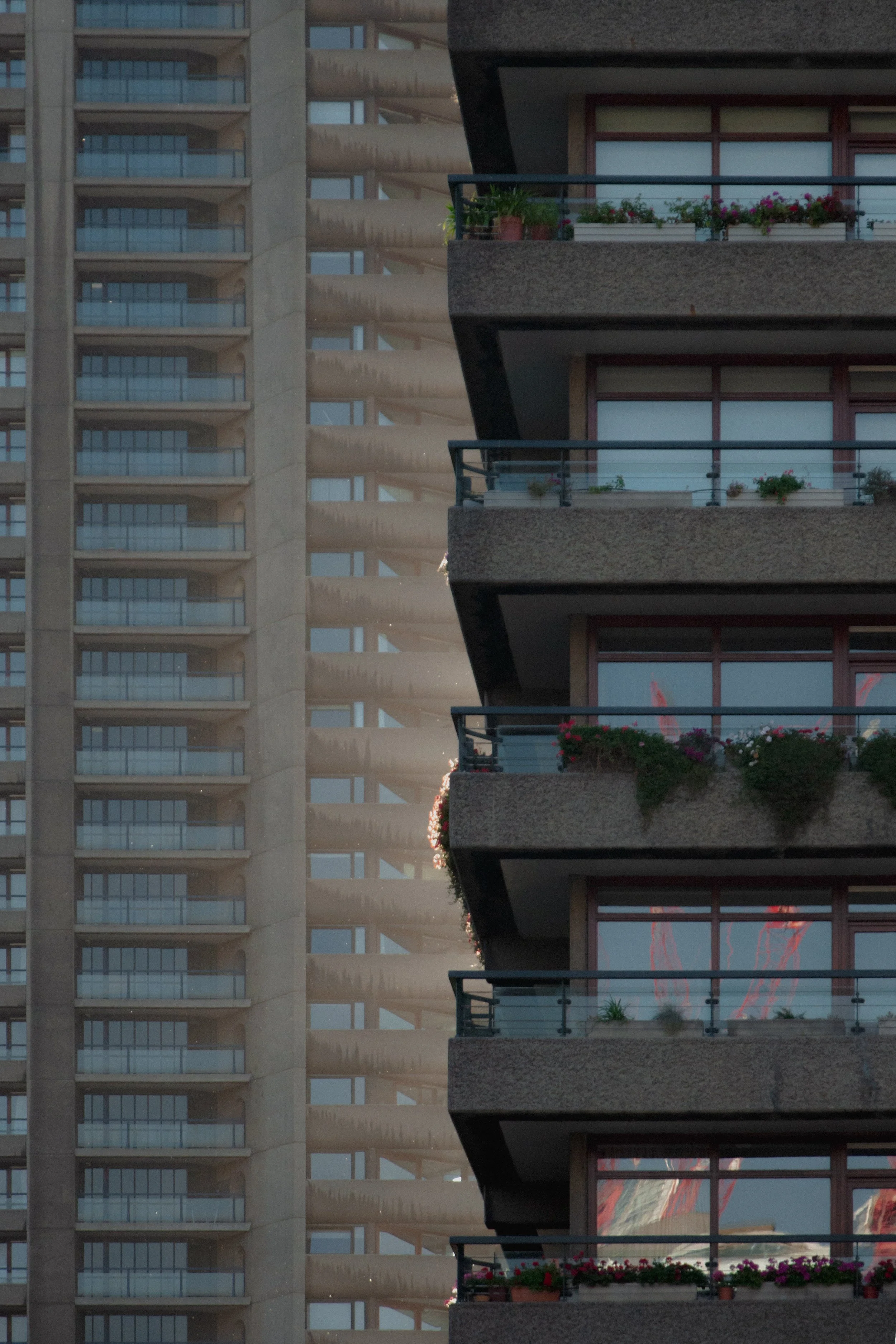 Barbican Estate London, Chamberlin Powell Bon - Tower