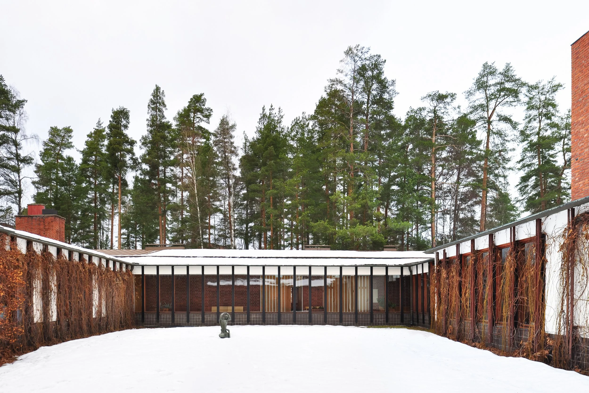 Säynätsalo Town Hall, Alvar Aalto - Courtyard