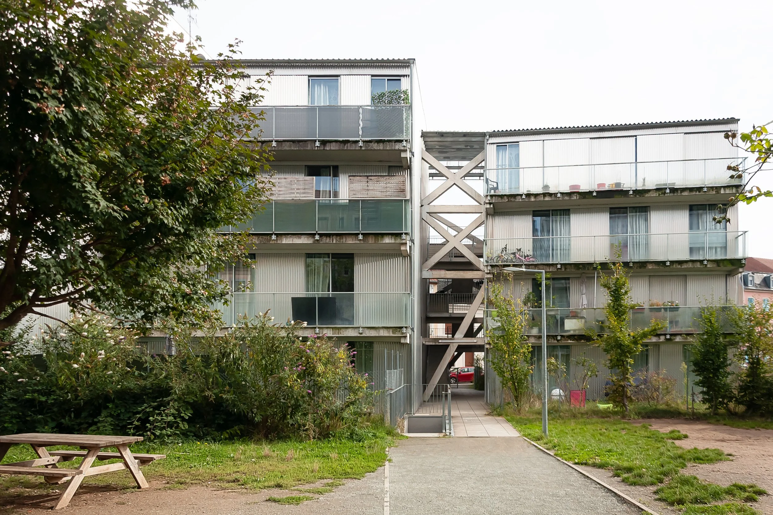 59 Dwellings in Jardin Neppert Mullhouse, Lacaton & Vassal - Garden and stair