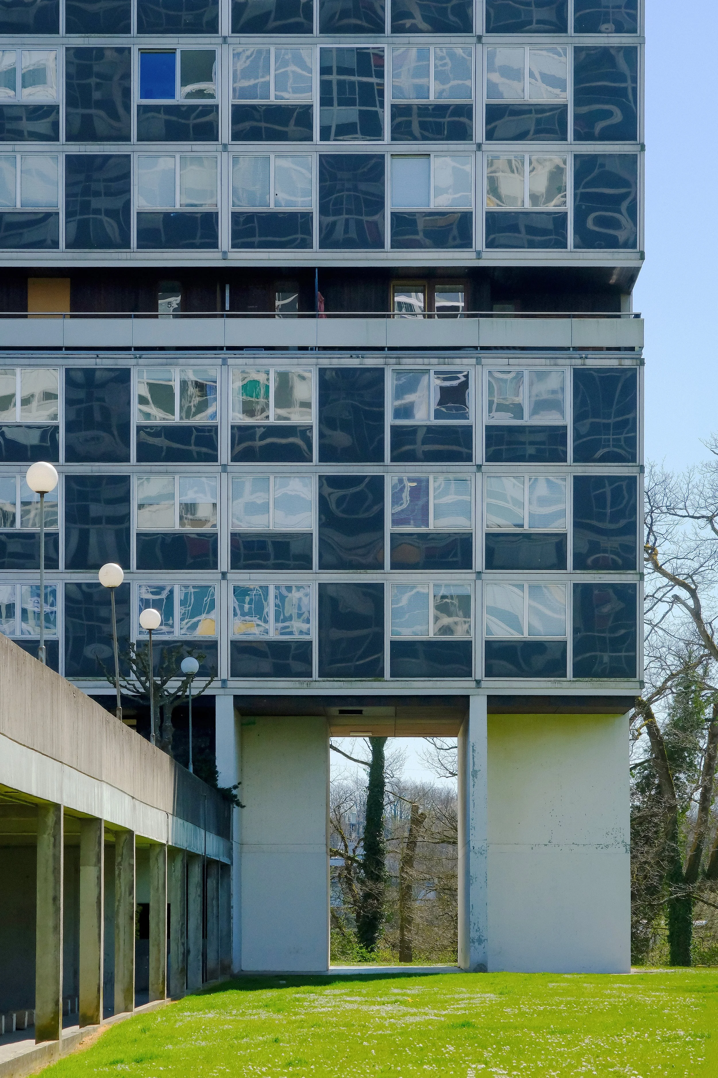 Le Lignon Geneva, George Addor - Tower