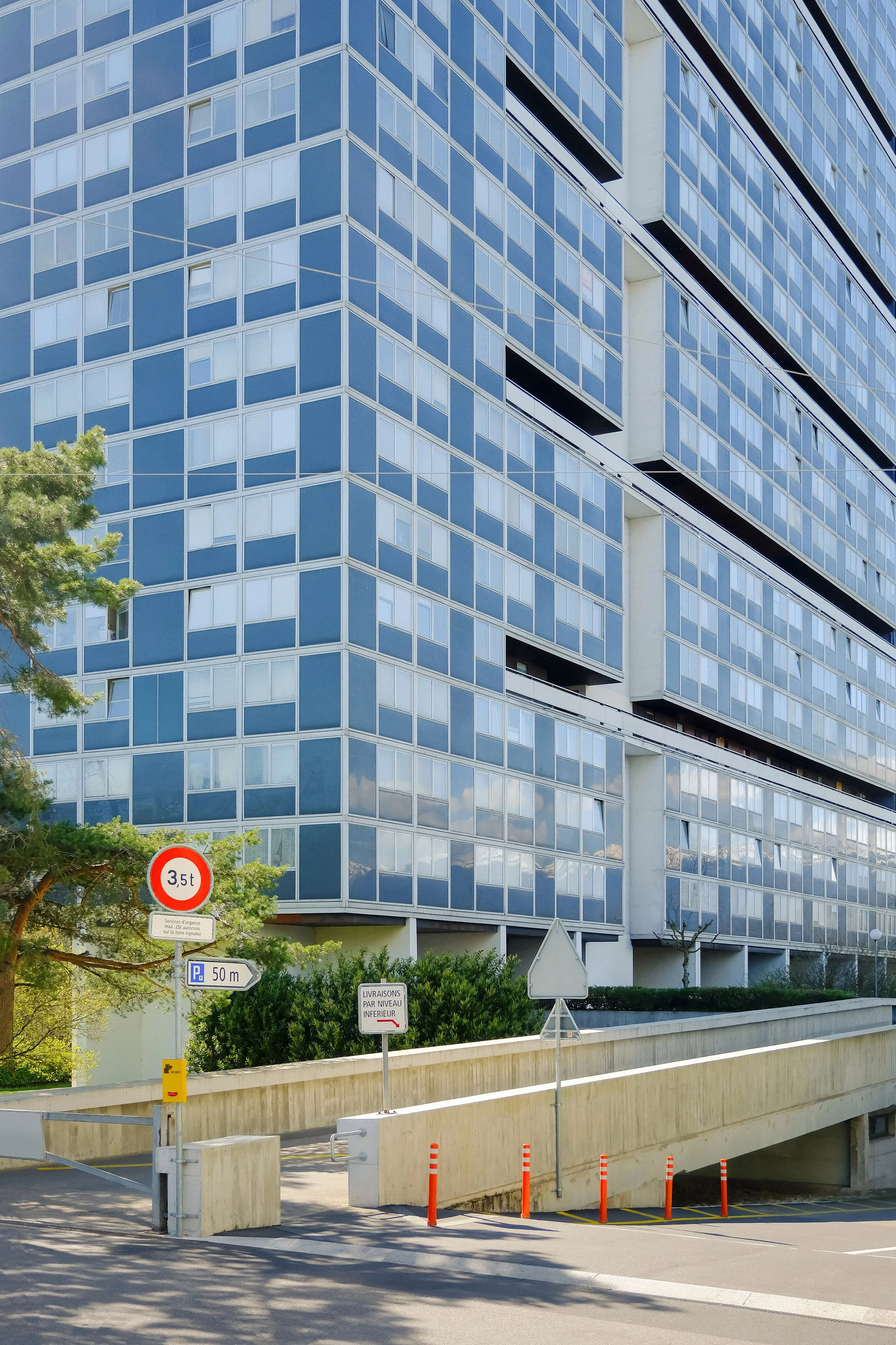 Le Lignon Geneva, George Addor - Tower