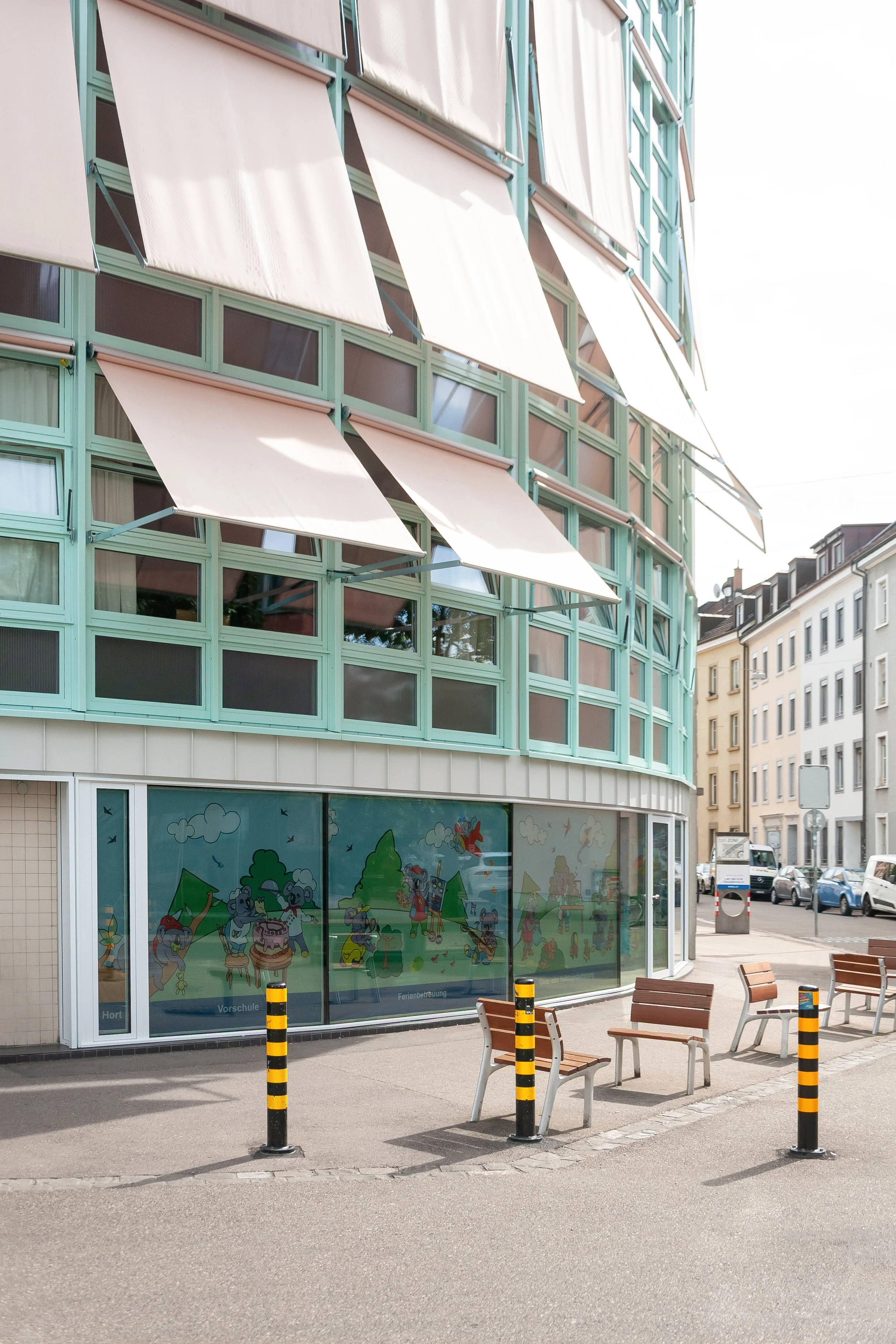 Apartment buildings Hammerstrasse Basel, Diener & Diener Architekten - Rounded corner