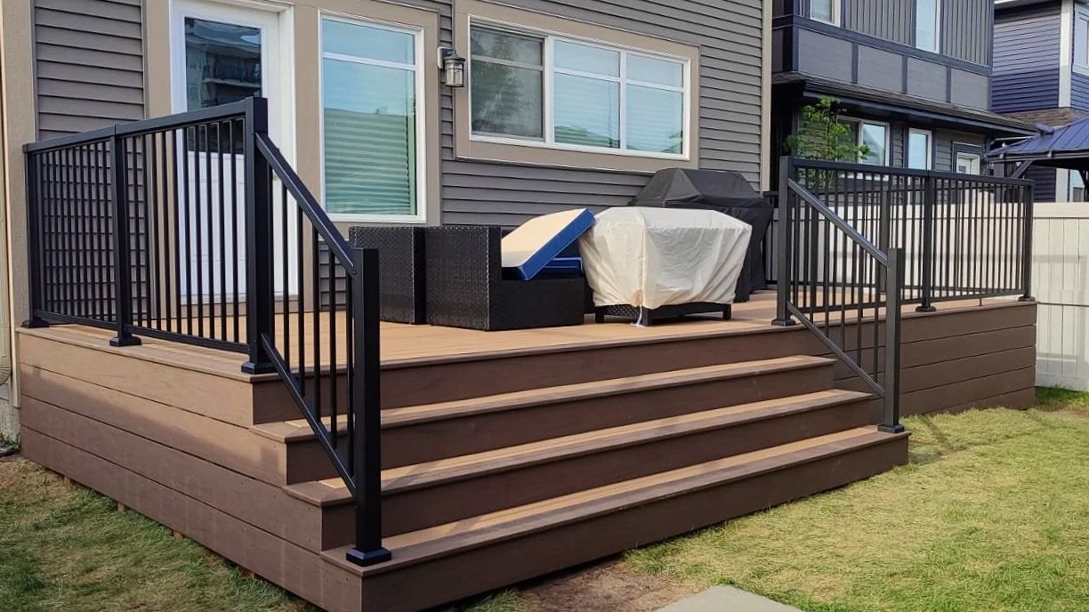 Wooden stairs, preassure treated wood, entrance porch, aluminum railing, wooden deck, composite deck