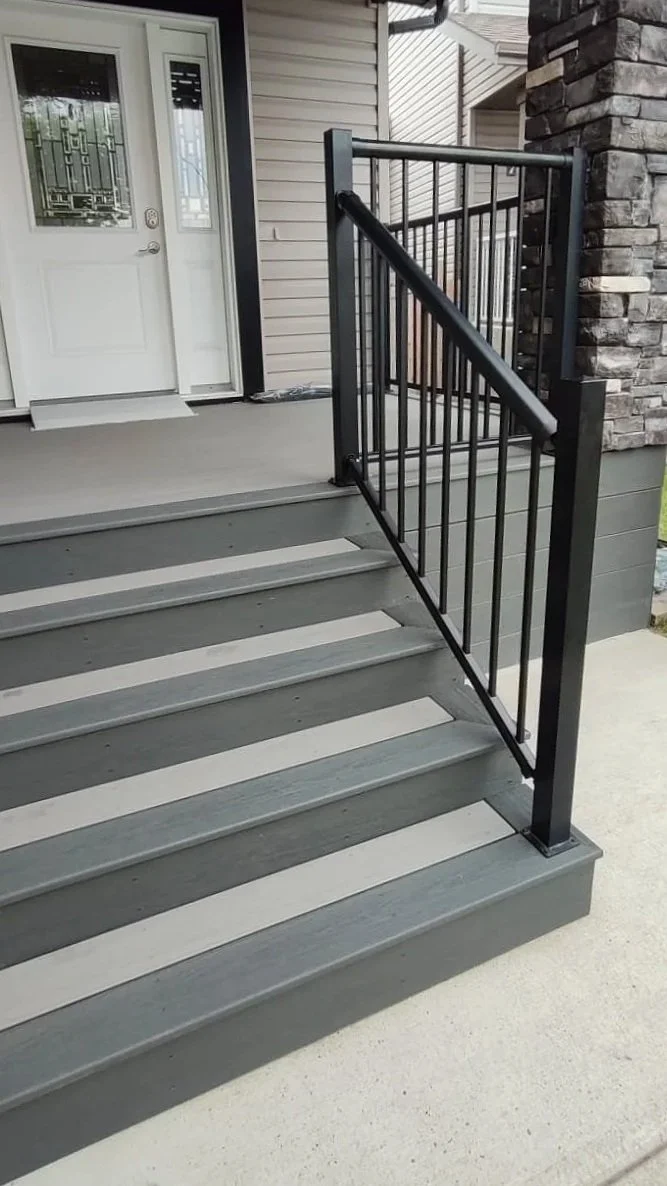 Composite stairs, entrance porch, aluminum railings