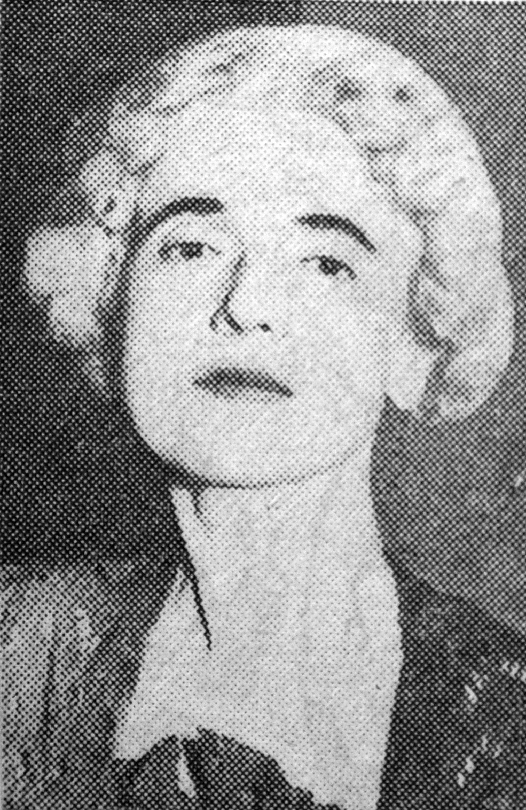 Black and white halftone portrait of Ruth Monro Augur.