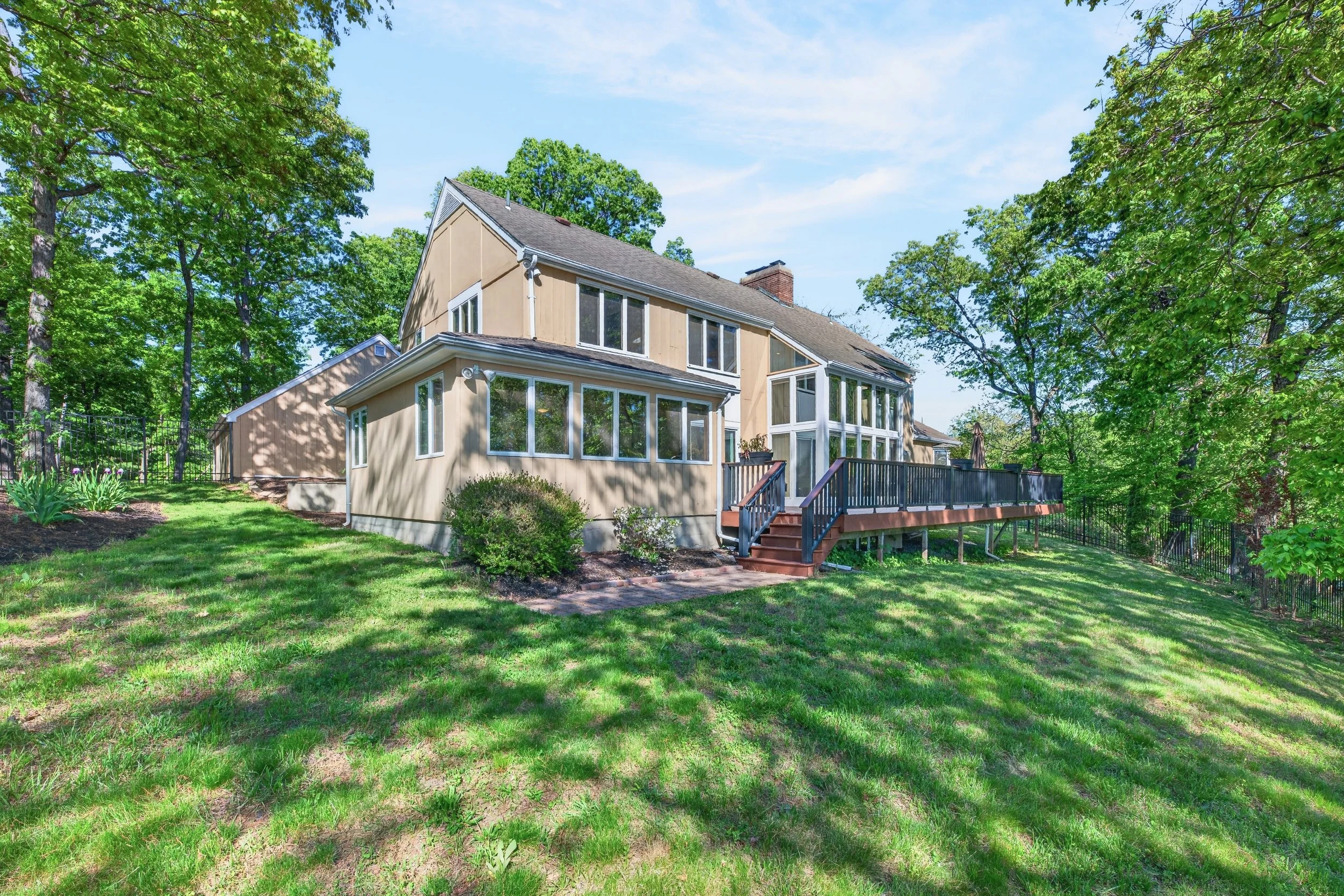 Generational-Creative-Collective-1530MountaintopRoad-MLS-11.jpg