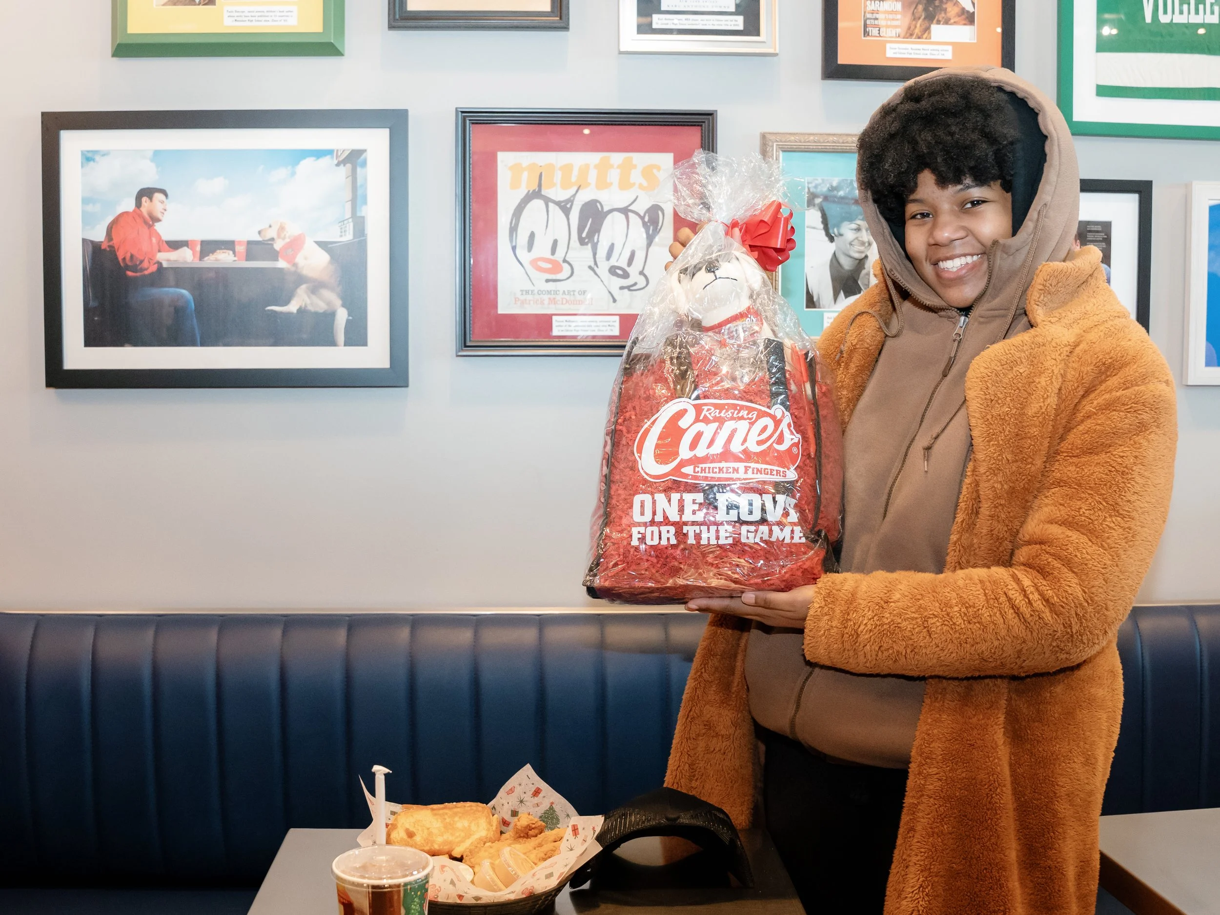 Lisa-Blanche-Photography-RaisingCanes-Edison-12925-111.jpg