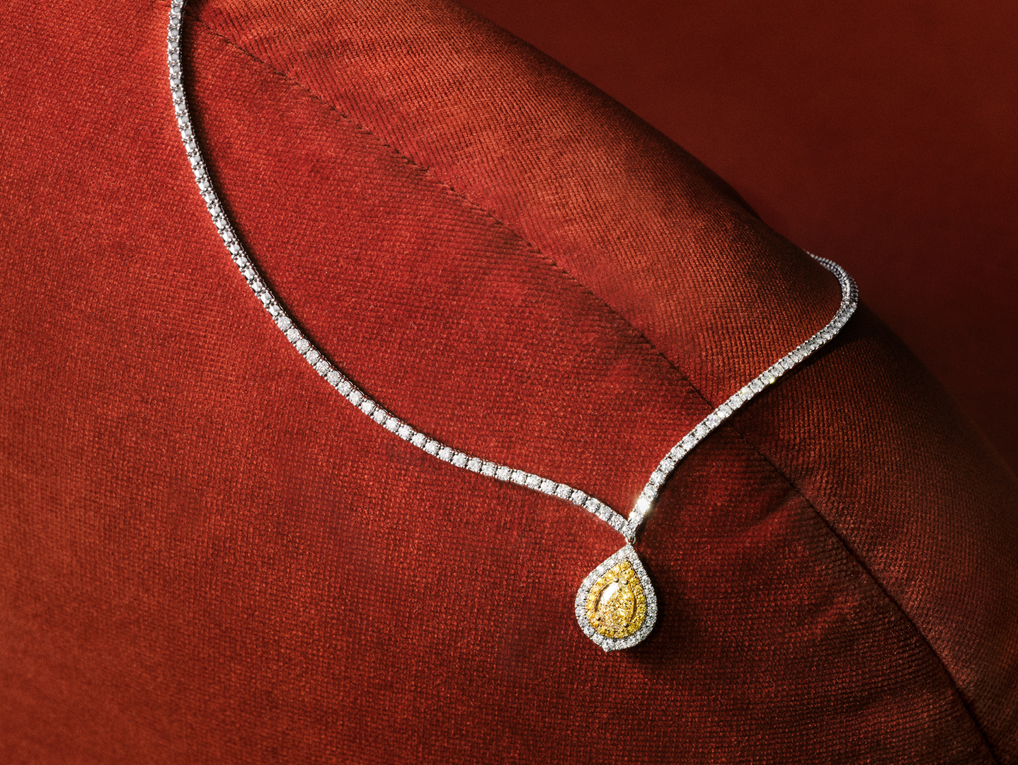 25-06 3261-01C ADF_EFY YELLOW DIAMONDS OPT 1.png