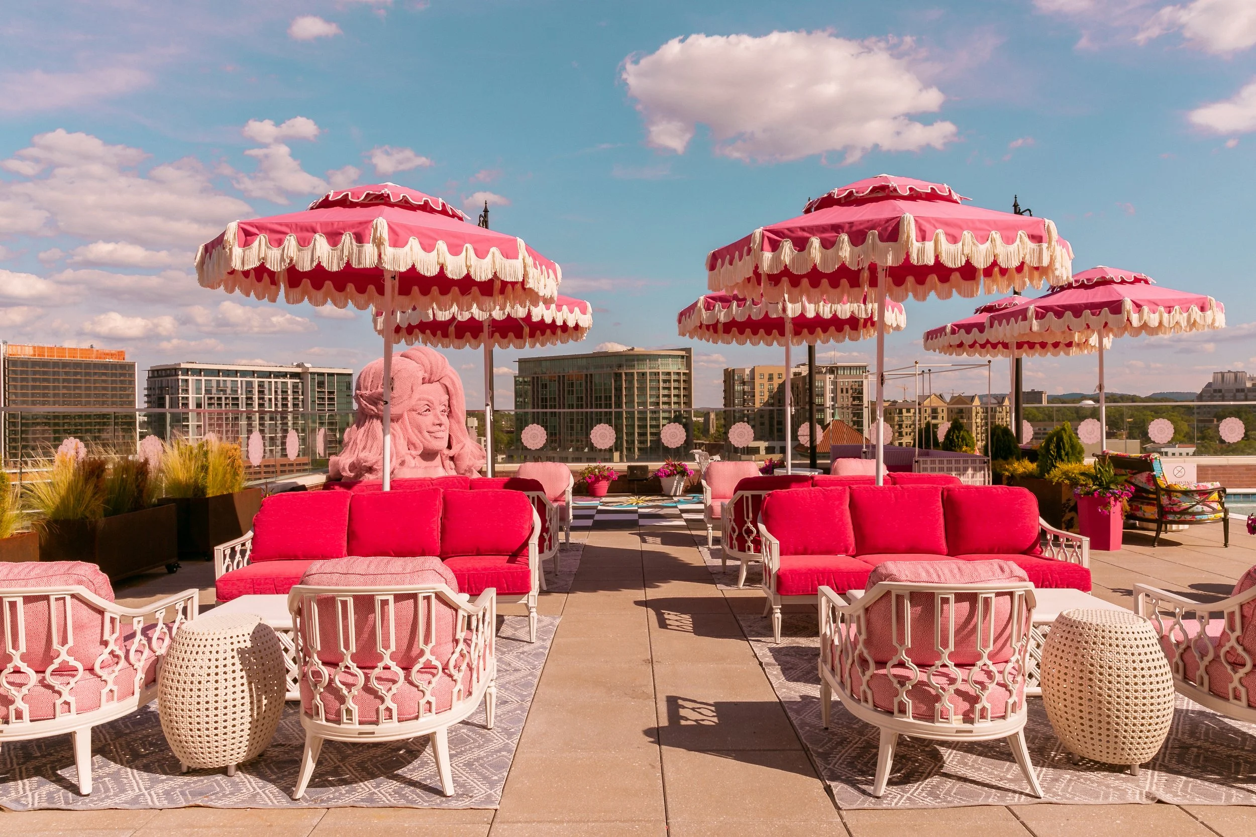 CommercialPhotography_DigitalLove_Nashville_GraduateHotel_WhiteLimousine-10-edit.jpg