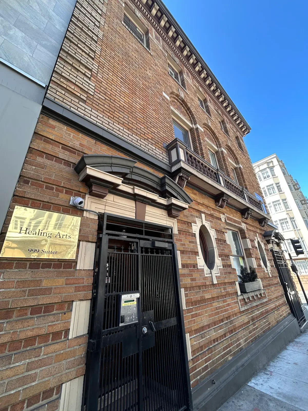 Entrance to 999 Sutter Street, home of my therapy office in San Francisco.