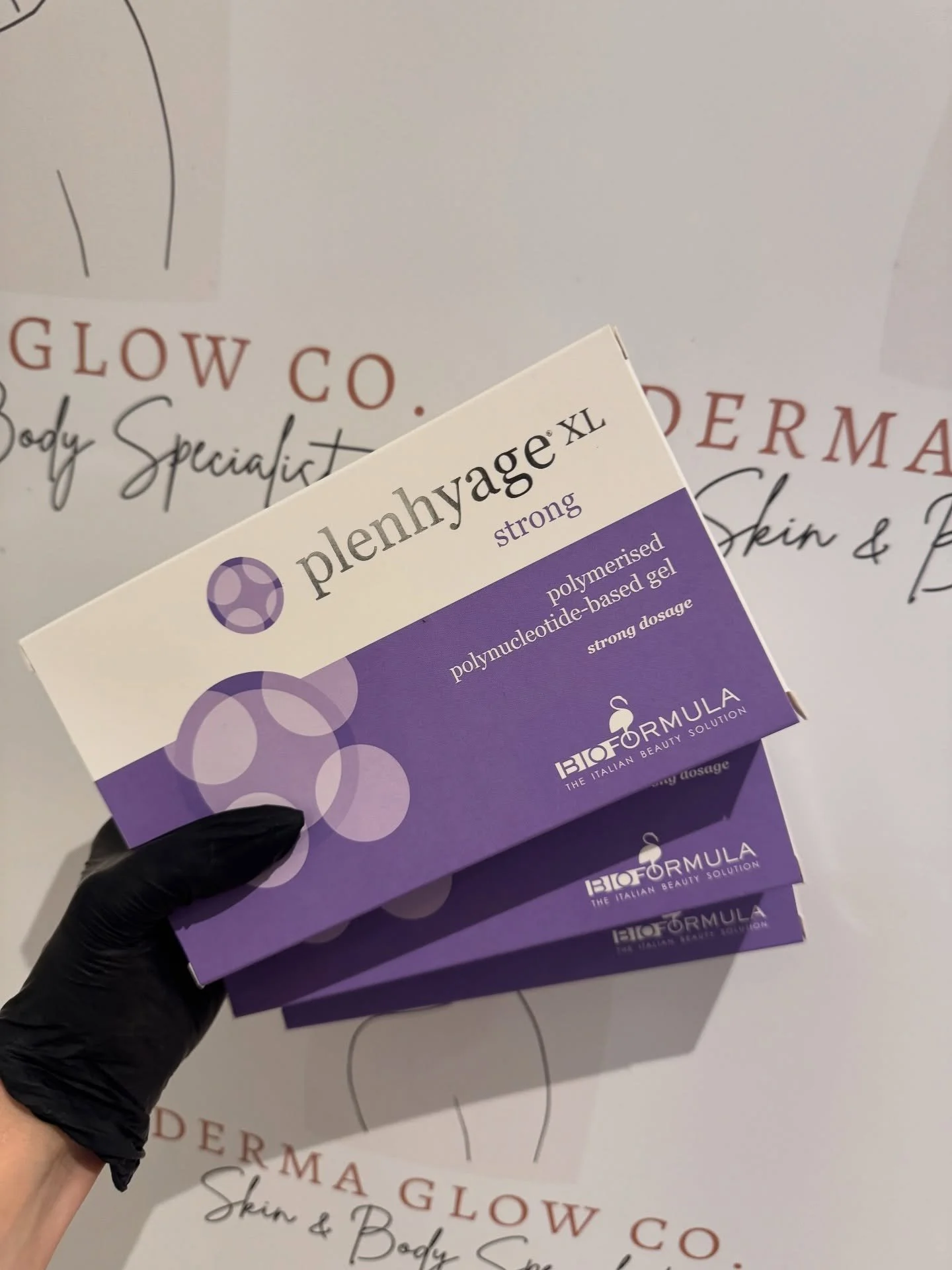 Polynucleotides = advanced skin regeneration 💉✨
Working at a cellular level to repair, restore and strengthen skin quality over time.

Unlike fillers, polynucleotides stimulate tissue repair and collagen production, improving elasticity, texture and