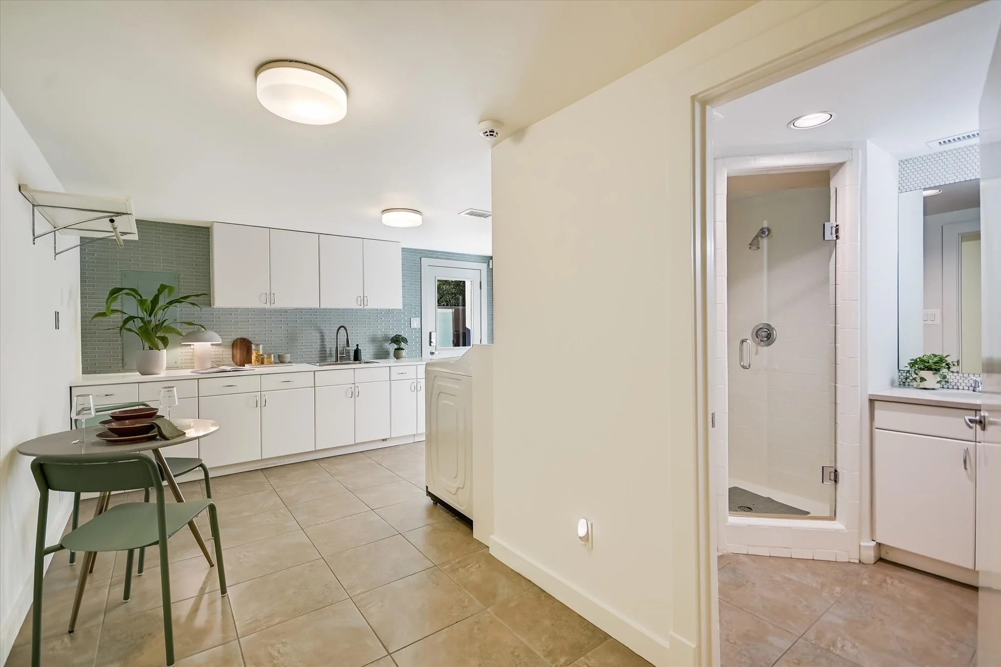 22-Dowstairs Utility 2.jpg