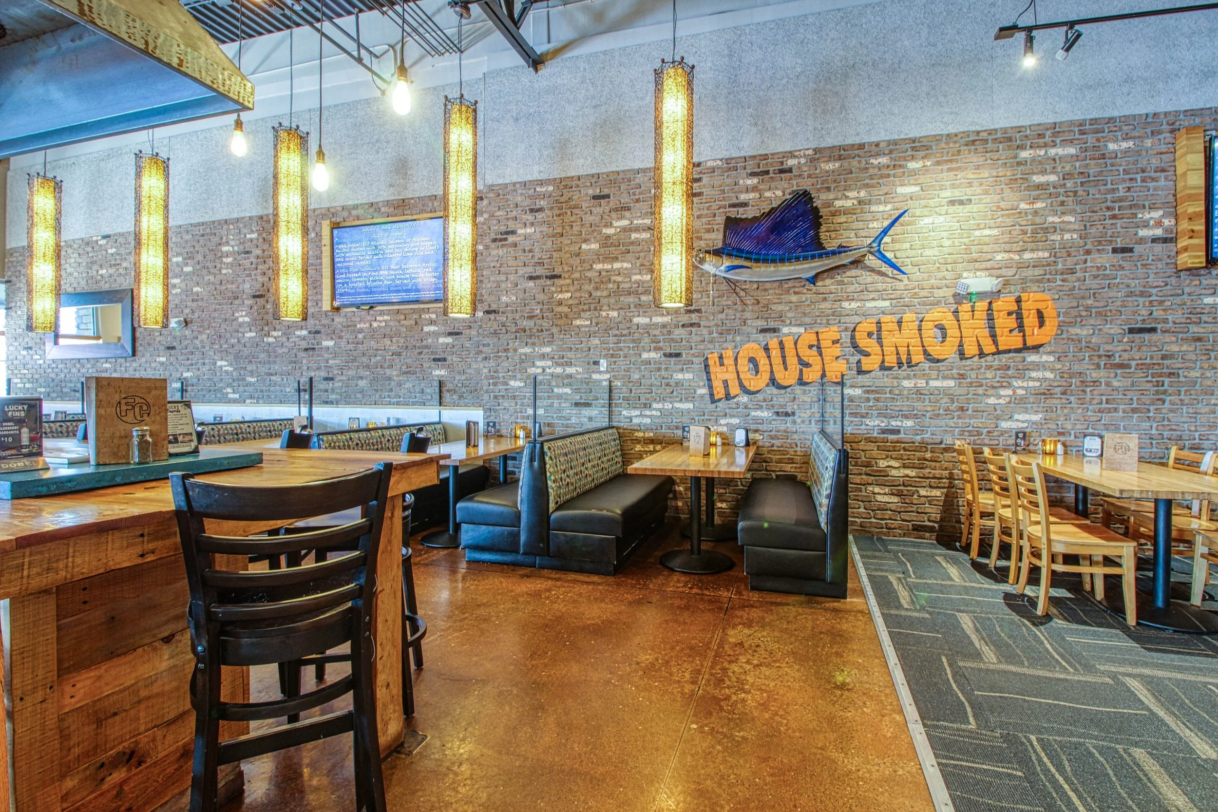 Lucky Fins Greeley dining room