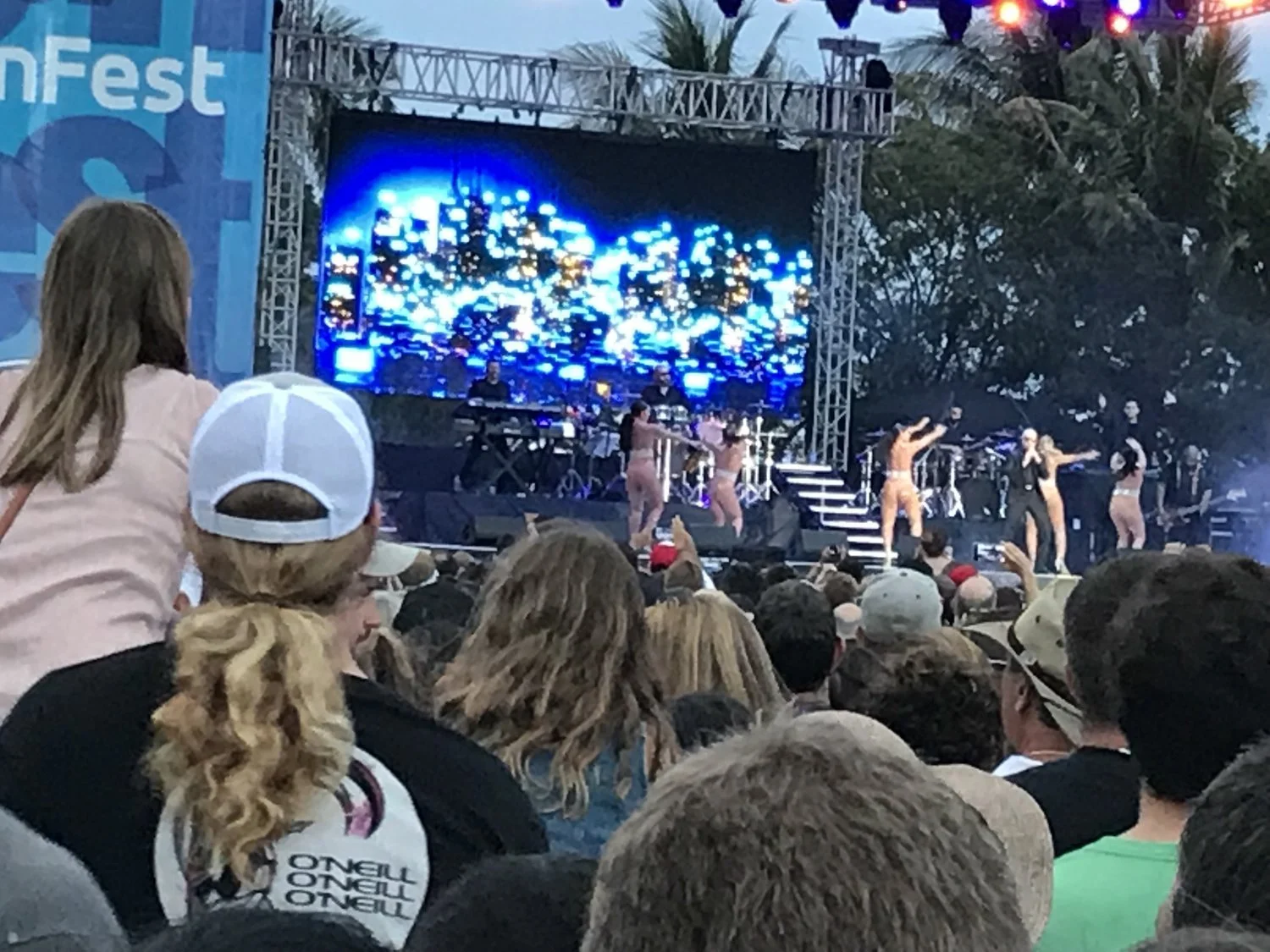 Sunfest_(3_of_5).jpg