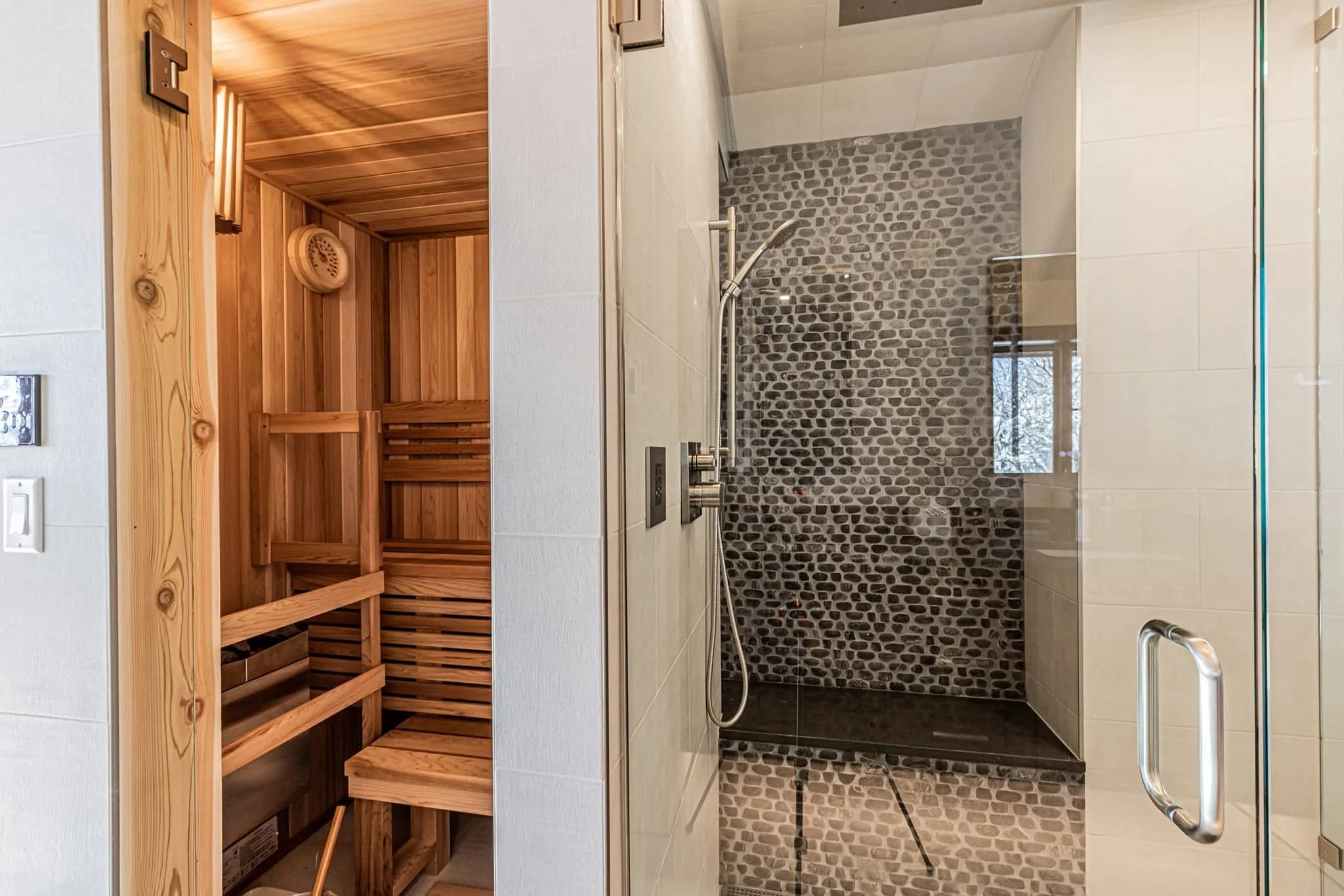 WhatsApp Image 2025-11-20 at 14.18.41_06102f91.jpg