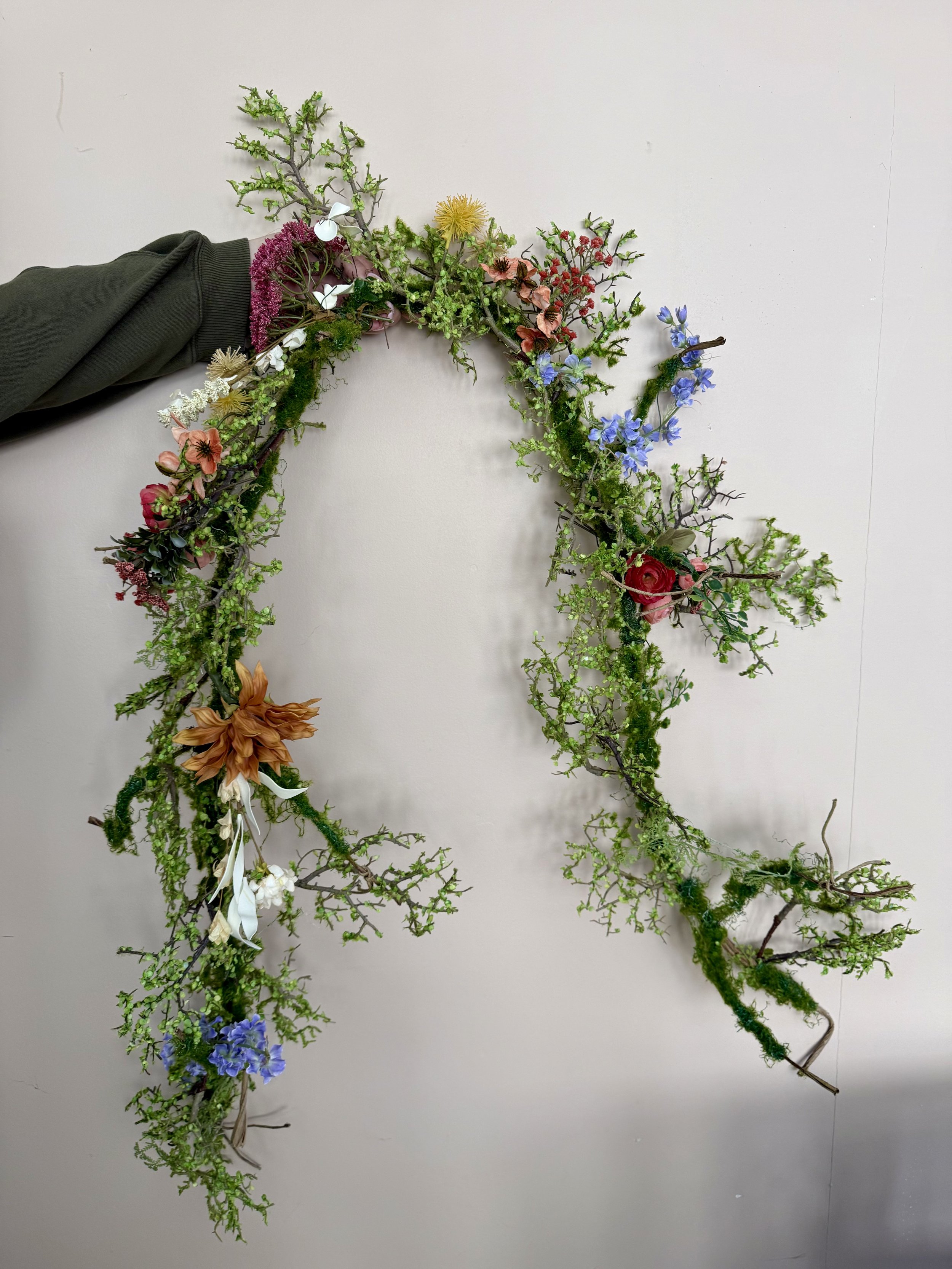 Whimsy Vines (4, 7ft)