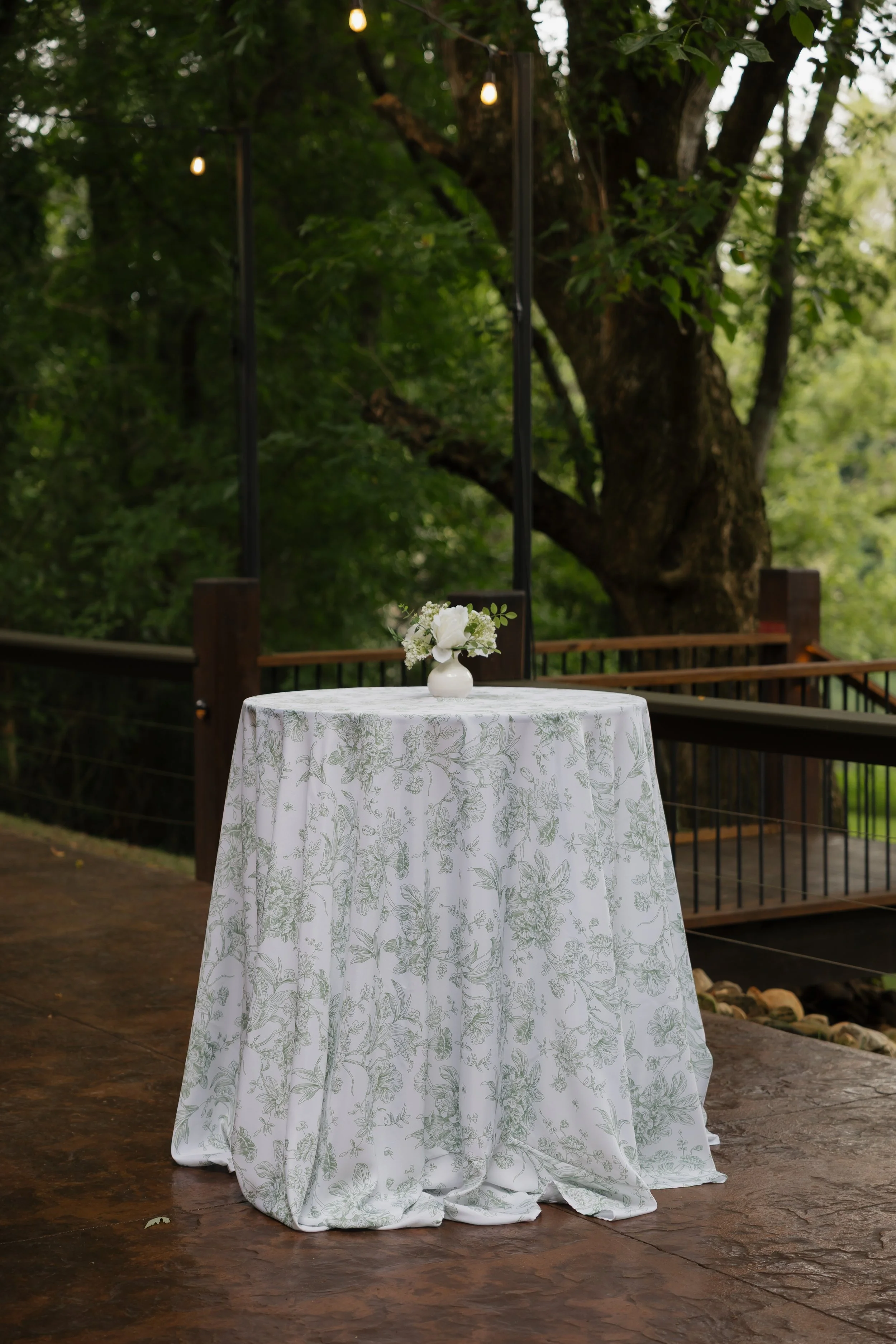 White Bud Vase (4)