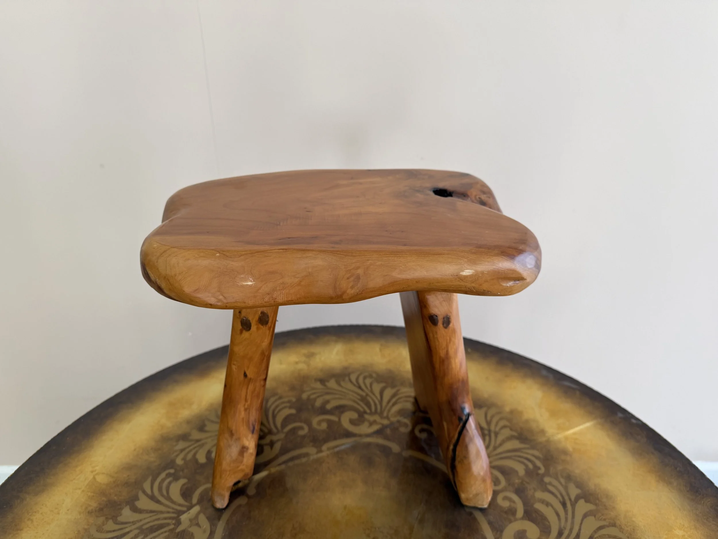 Small Wooden Plant Riser (1)