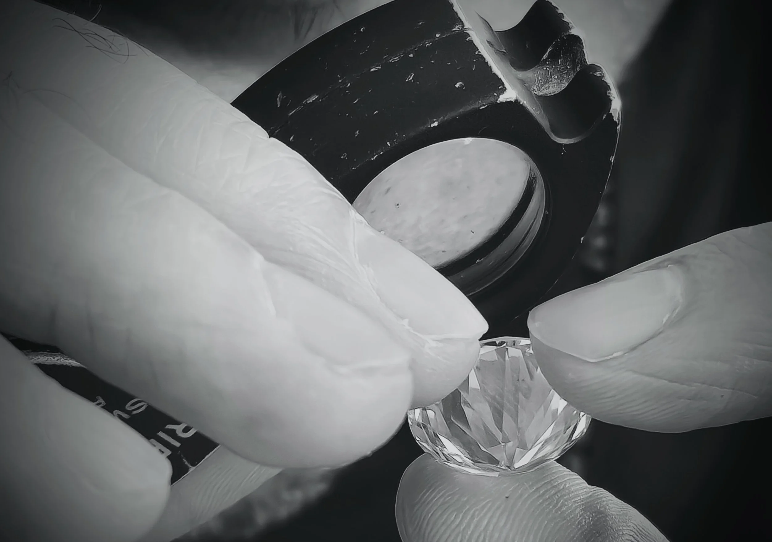 hand held diamond loupe check