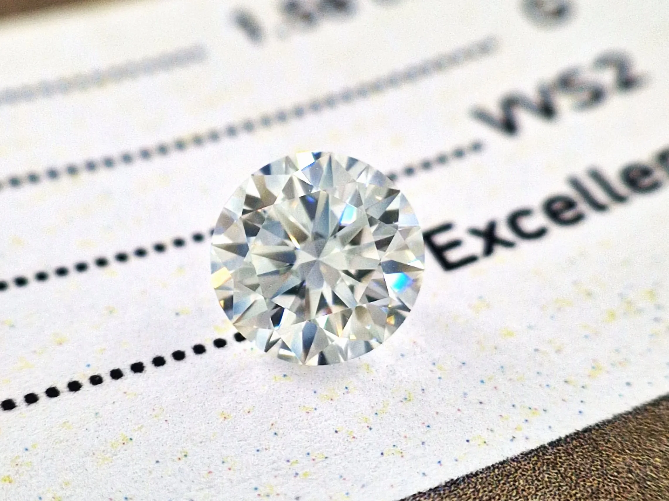 GIA certified natural diamond round brilliant