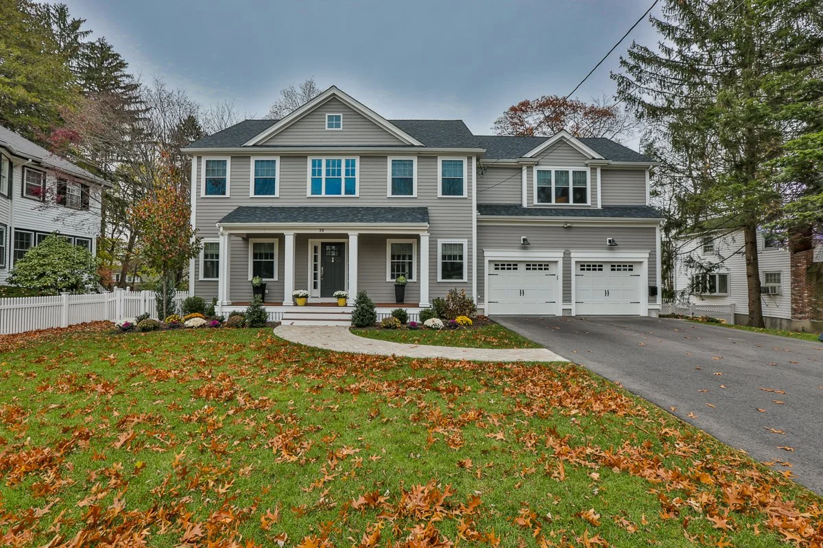 38GovernorsRoadMiltonMA02186Pics2018 (2 of 34).jpg