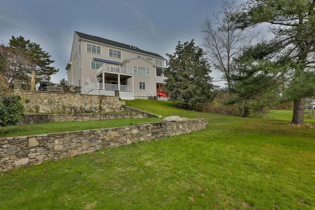 390AtlanticAveCohassetMA02025Pics2018 (4 of 5).jpg