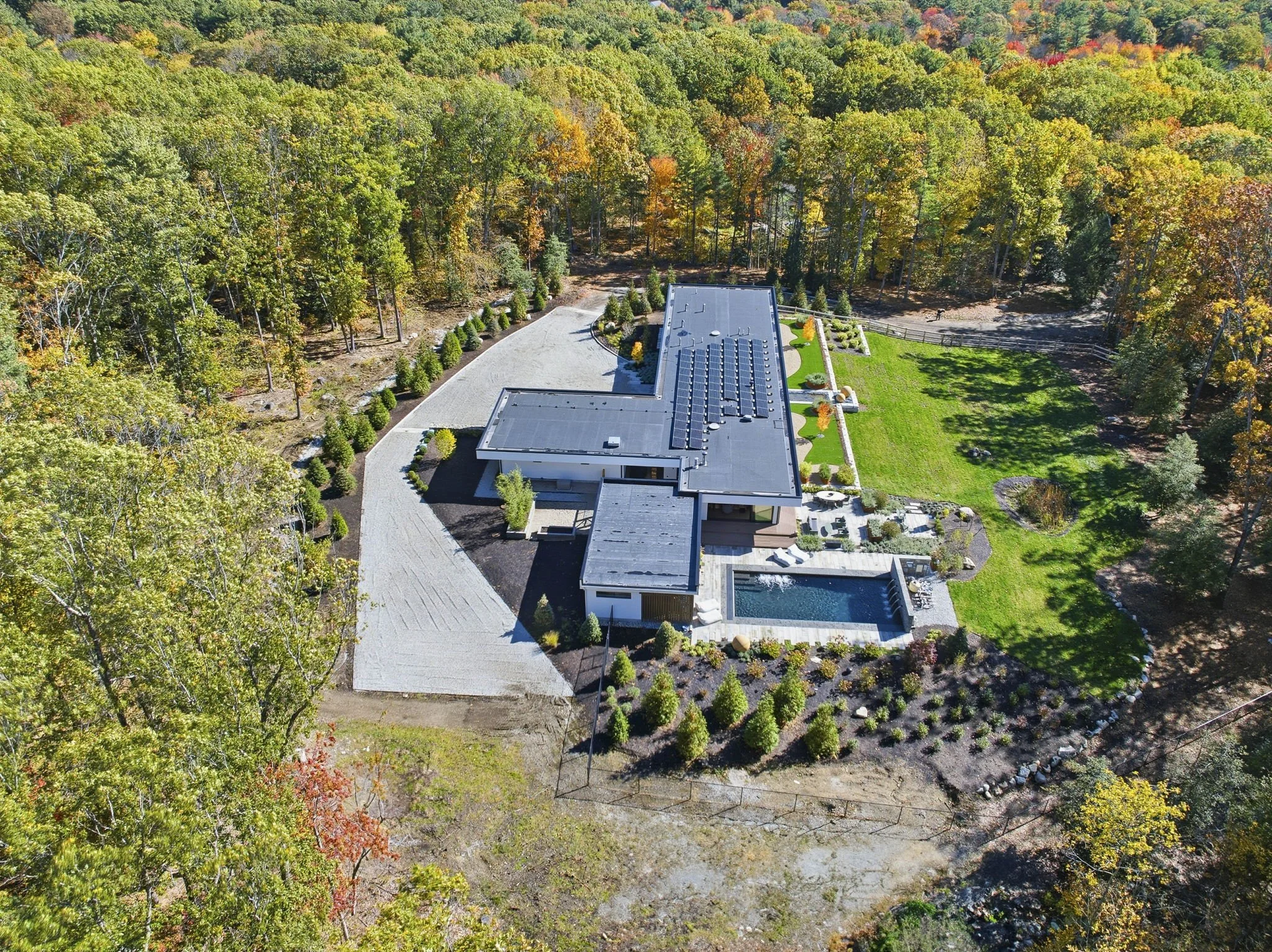 108-web-or-mls-431MainStreetNorwellMA02061DronePics (2 of 6).jpg