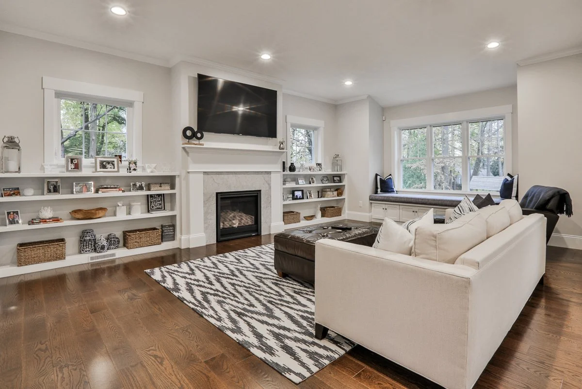 38GovernorsRoadMiltonMA02186Pics2018 (15 of 34).jpg