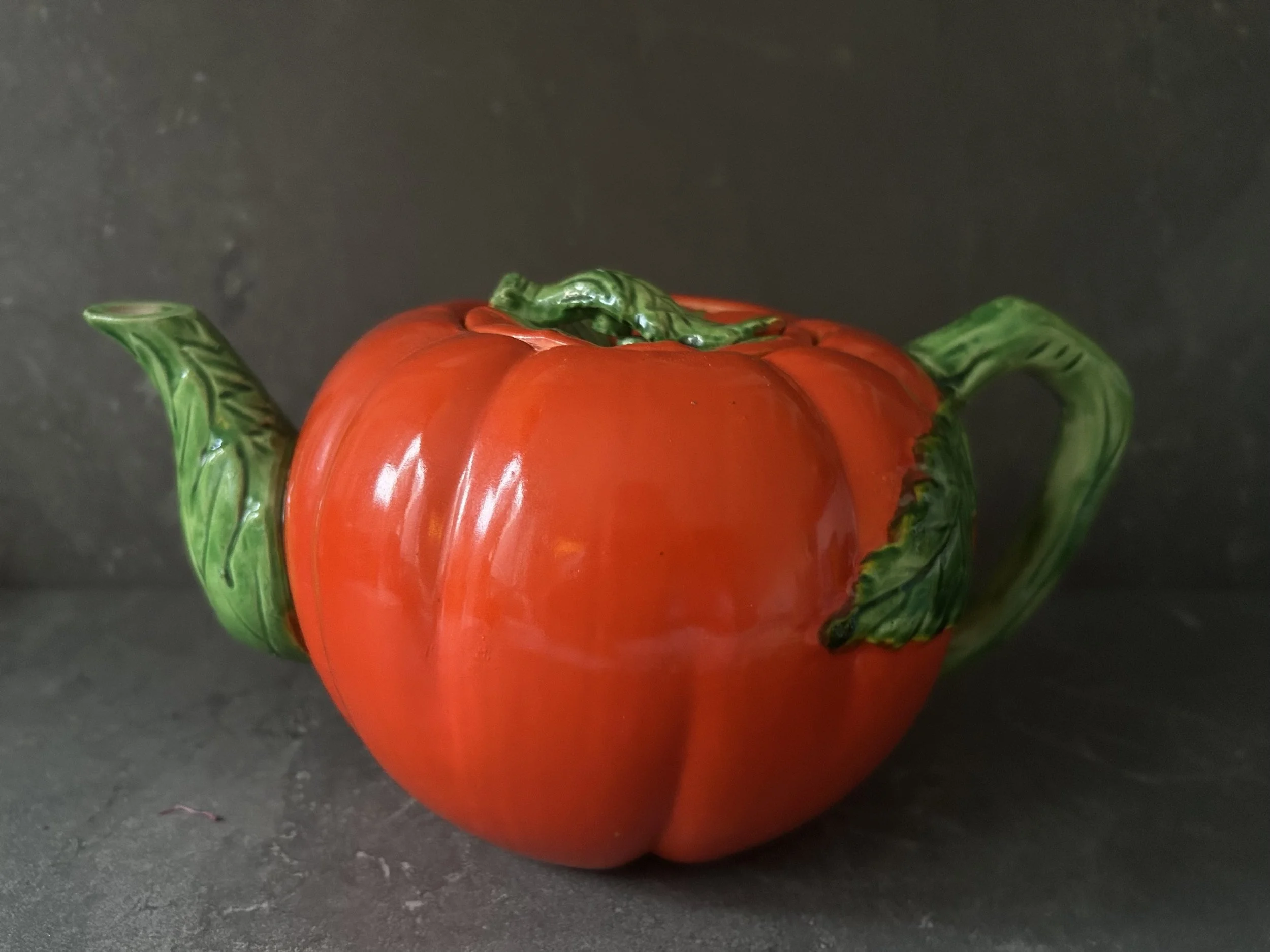 Vintage Ceramic Tomato Teapot Occupied Japan