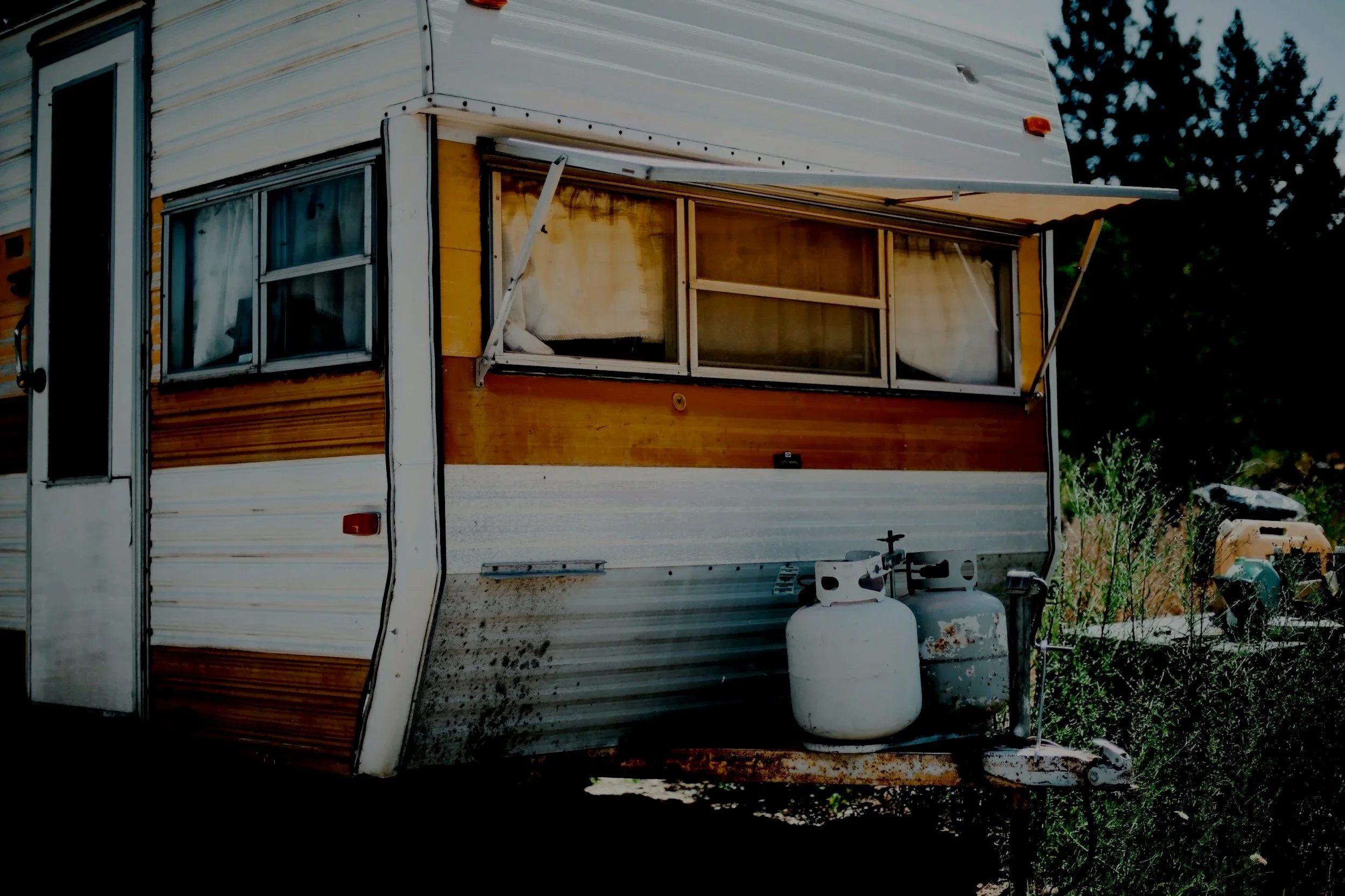 Removal of RVs, campers, and boats made easy with 3 Peaks.