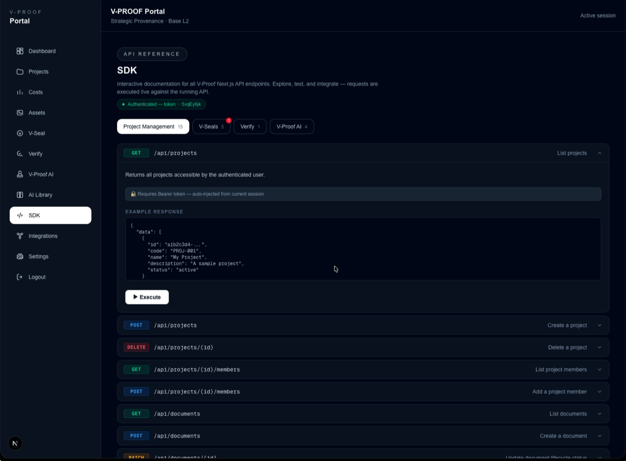 Pantalla del portal V-Proof que muestra diferentes funciones y opciones como proyectos, costos, activos, y documentación, con un menú lateral y varias llamadas a la acción para gestionar proyectos y documentos.