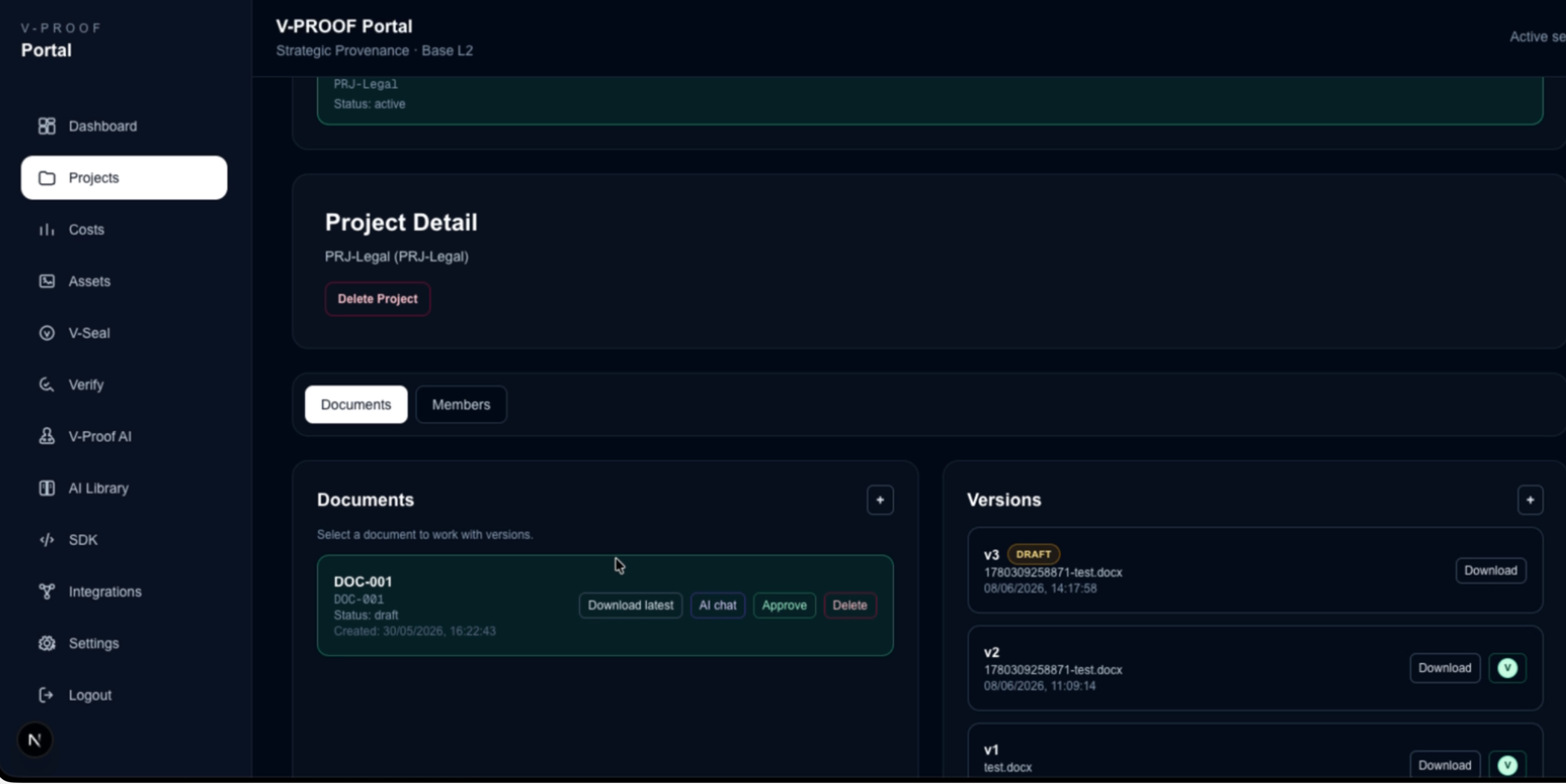 Captura de pantalla de la interfaz de un portal llamado V-Proof con un menú lateral de opciones y una sección principal que muestra detalles de un proyecto con documentos, versiones y botones para gestionar archivos.