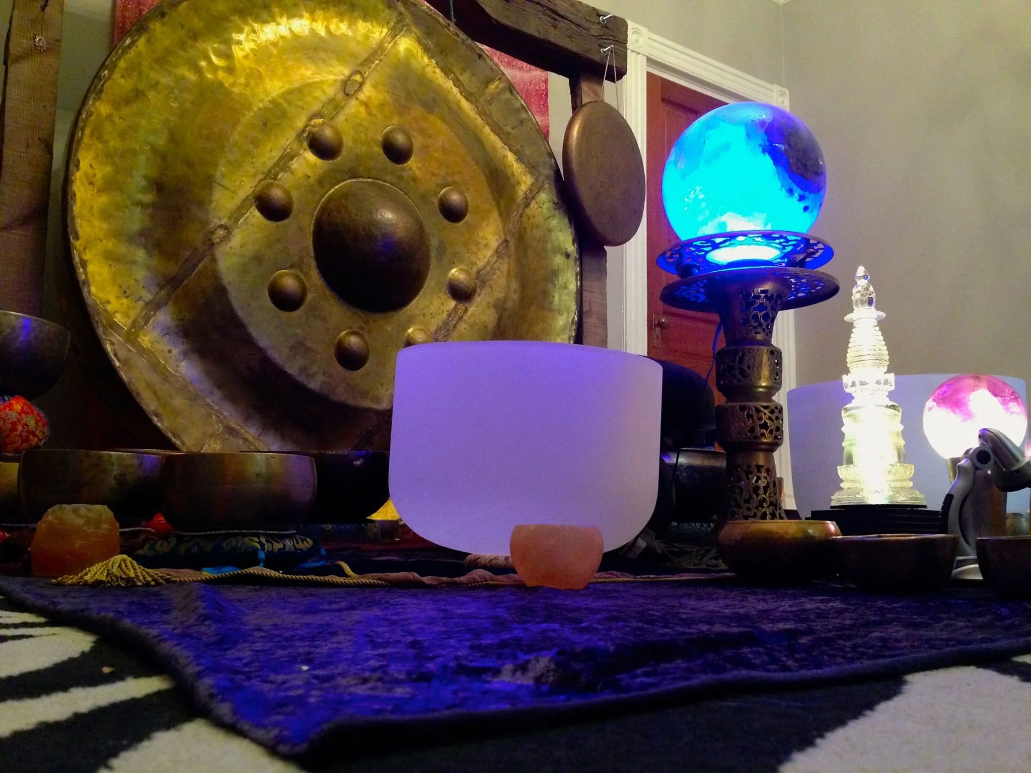 GlowingCrystalsGongSep2015-2.jpg