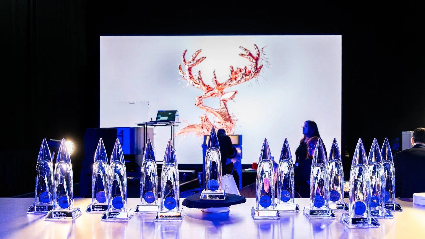 As we wrap up our countdown of standout brand activations, the 59th Annual @cma Awards After Party Trophy Engraving Station, presented by @glenfiddichwhisky, celebrated heritage and tradition for both brands. Artists&rsquo; awards were engraved on si
